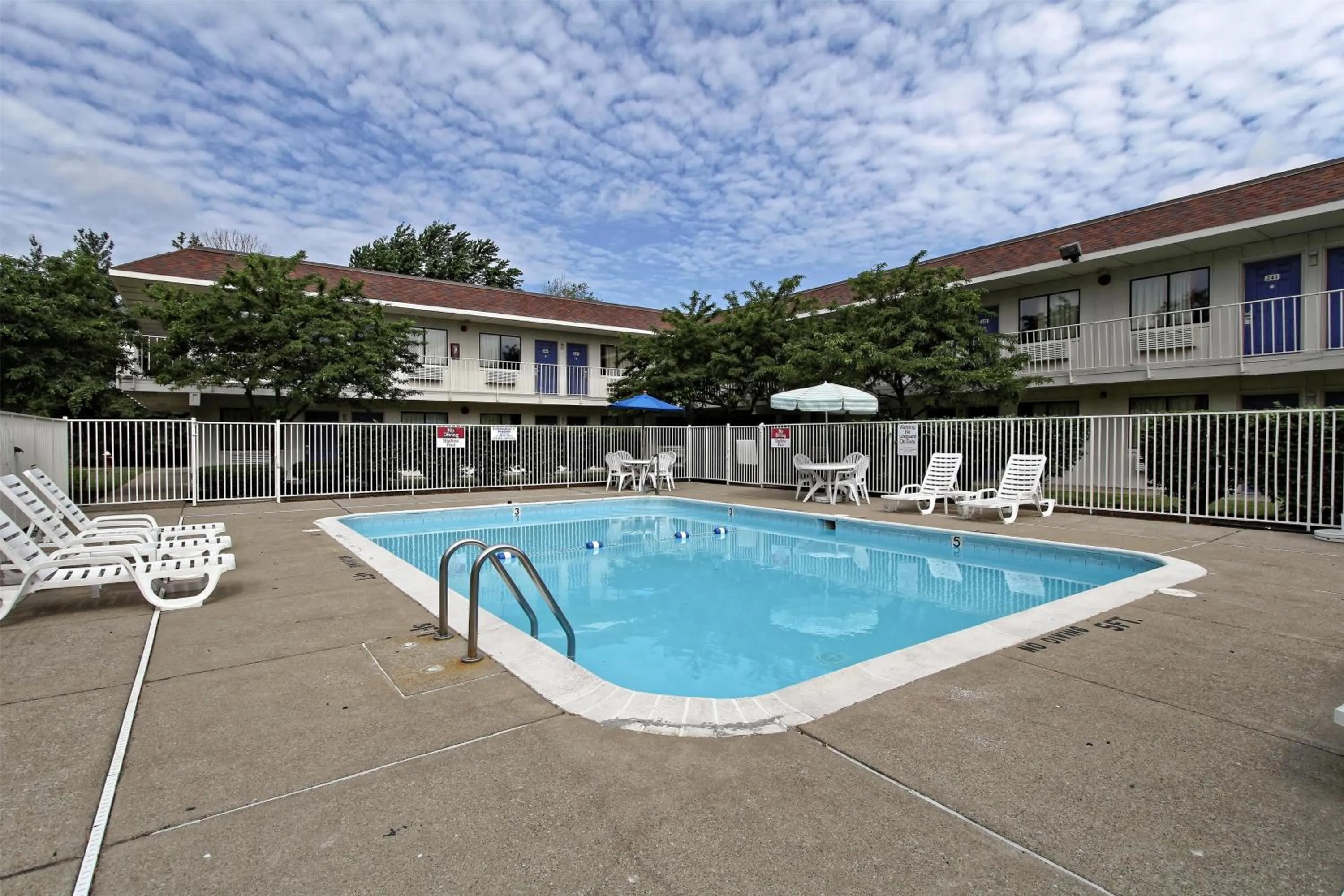 Pool view in Motel 6-Amherst, OH - Cleveland West - Lorain