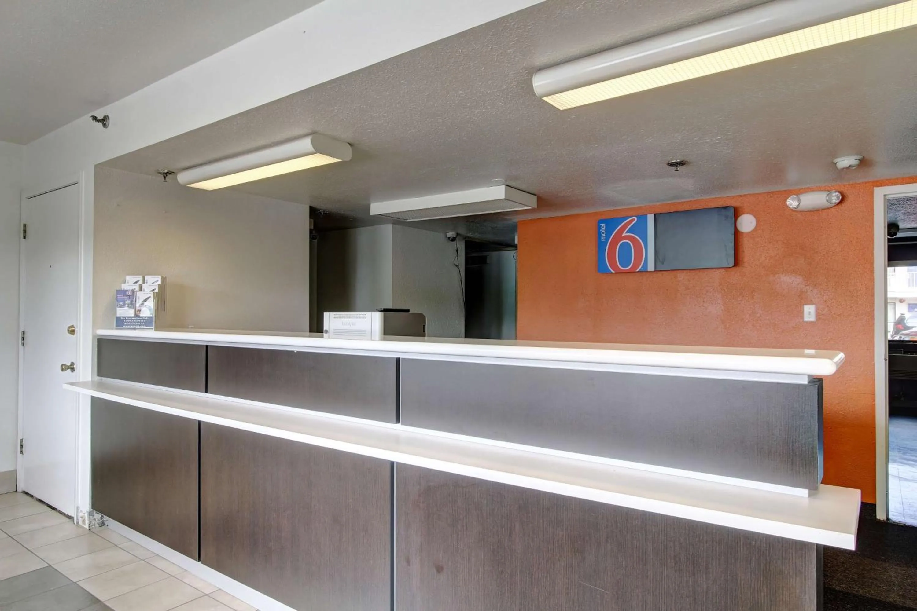 Property logo or sign in Motel 6-Amherst, OH - Cleveland West - Lorain