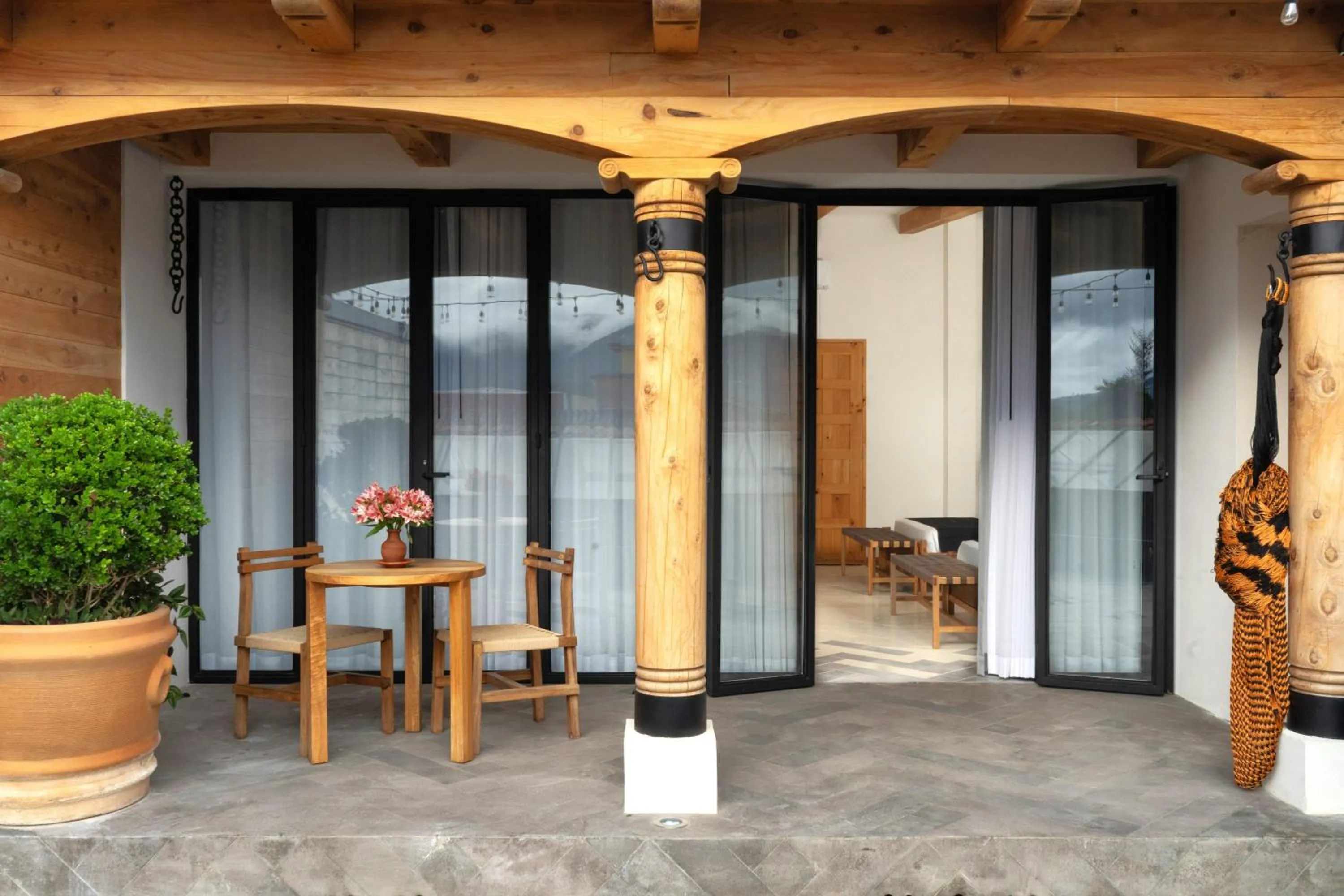 Photo of the whole room in Sombra del Agua