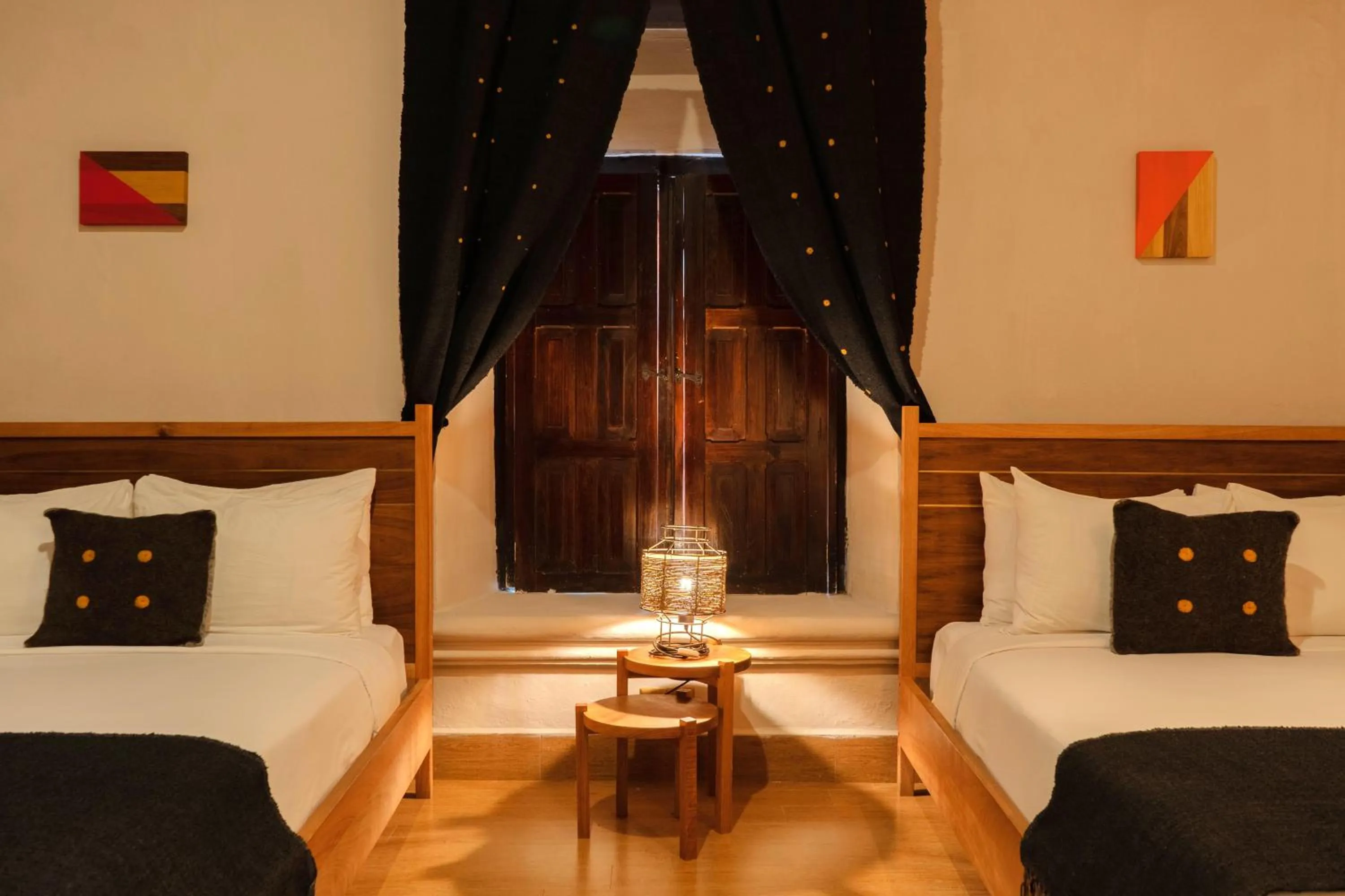 Photo of the whole room, Bed in Sombra del Agua