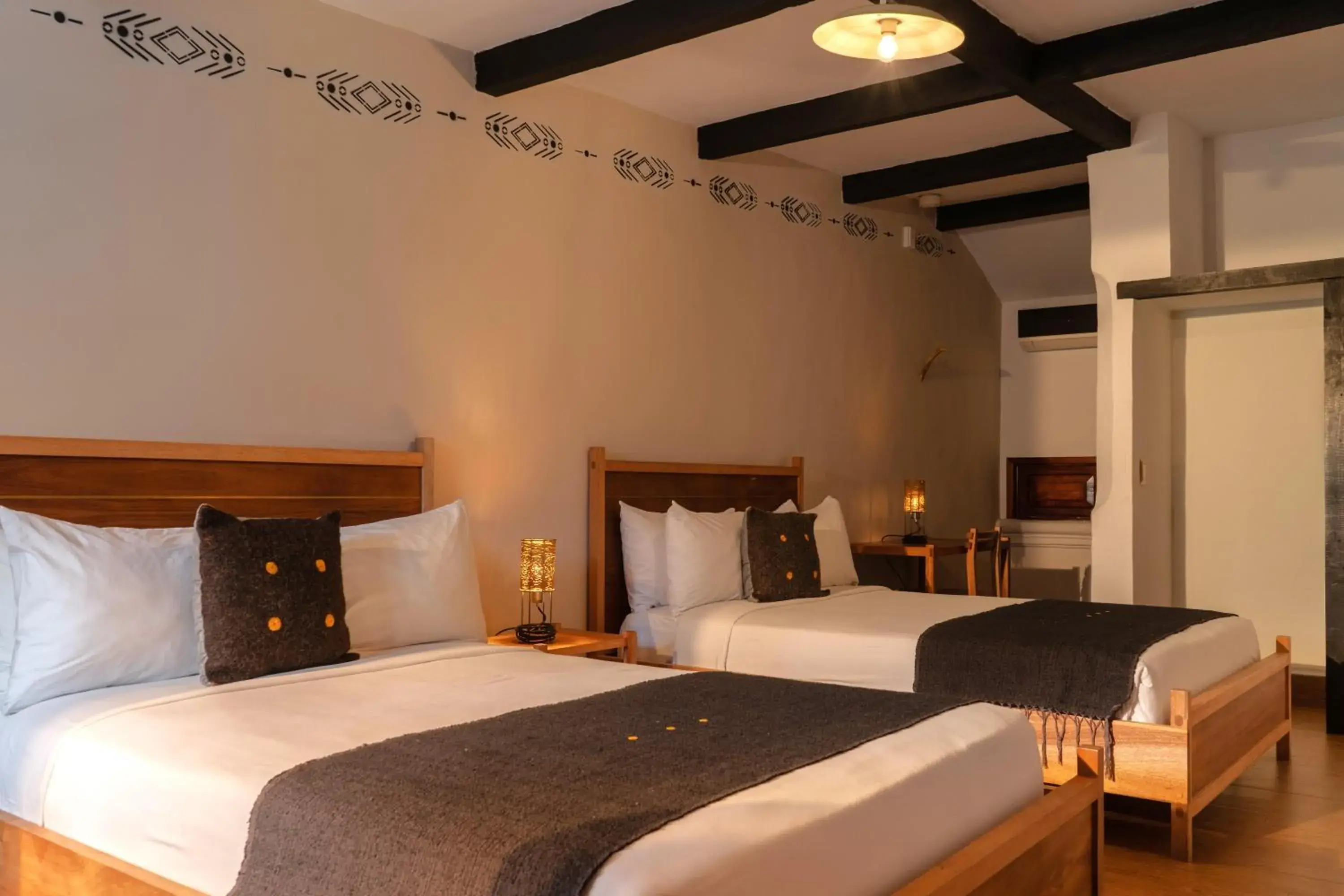 Photo of the whole room, Bed in Sombra del Agua Photo of the whole room, Bed in Sombra del Agua