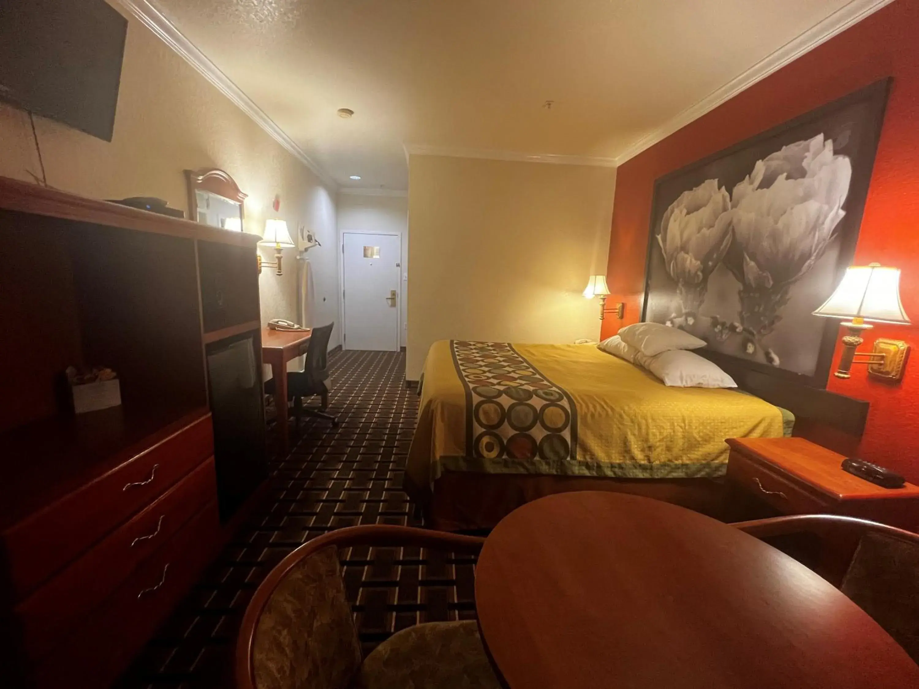 Photo of the whole room in Super 8 by Wyndham Brookshire TX Photo of the whole room in Super 8 by Wyndham Brookshire TX