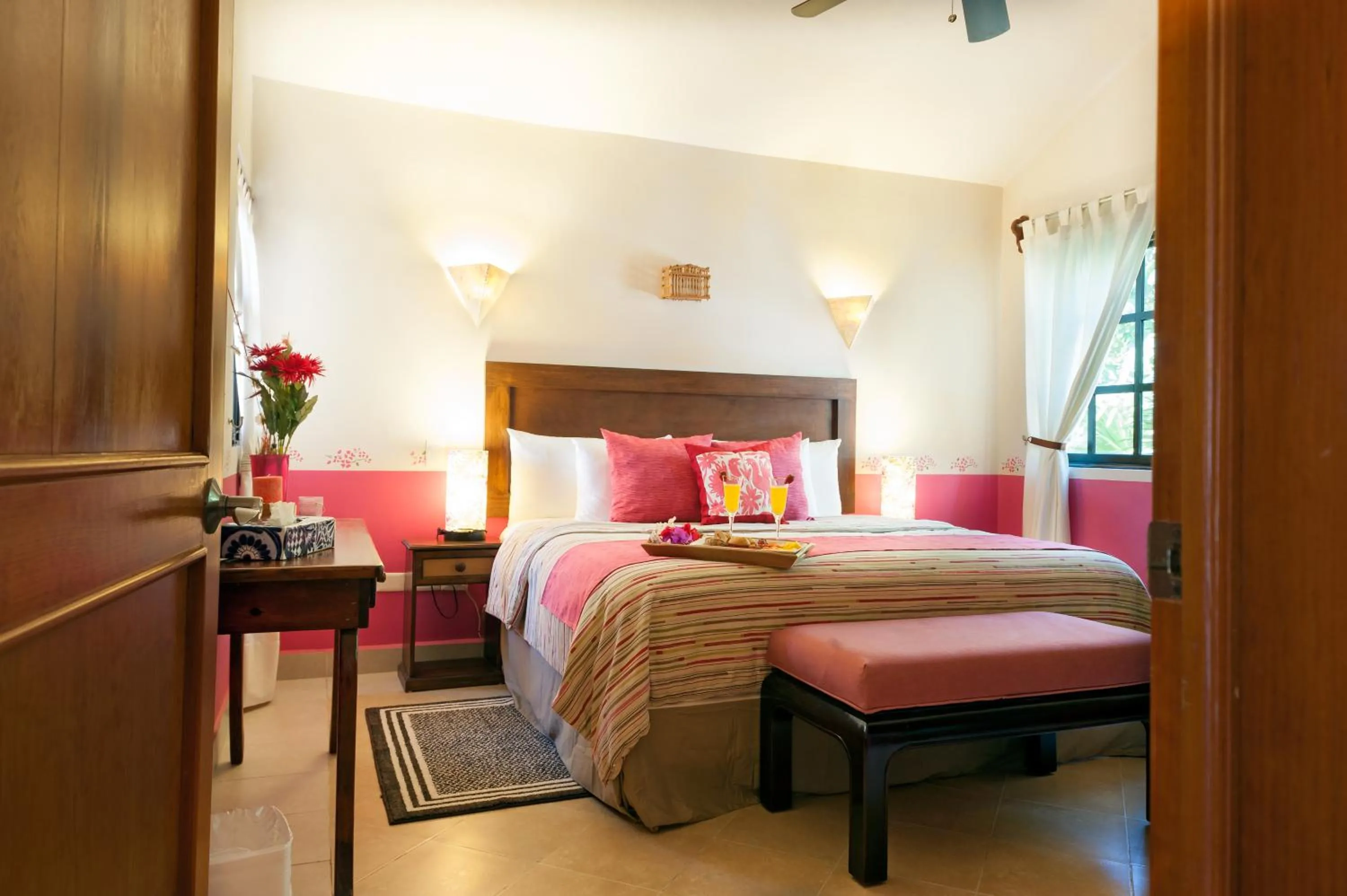 Juanita Two-Bedroom Apartment (6 Adults) in Righetto Vacation Rentals