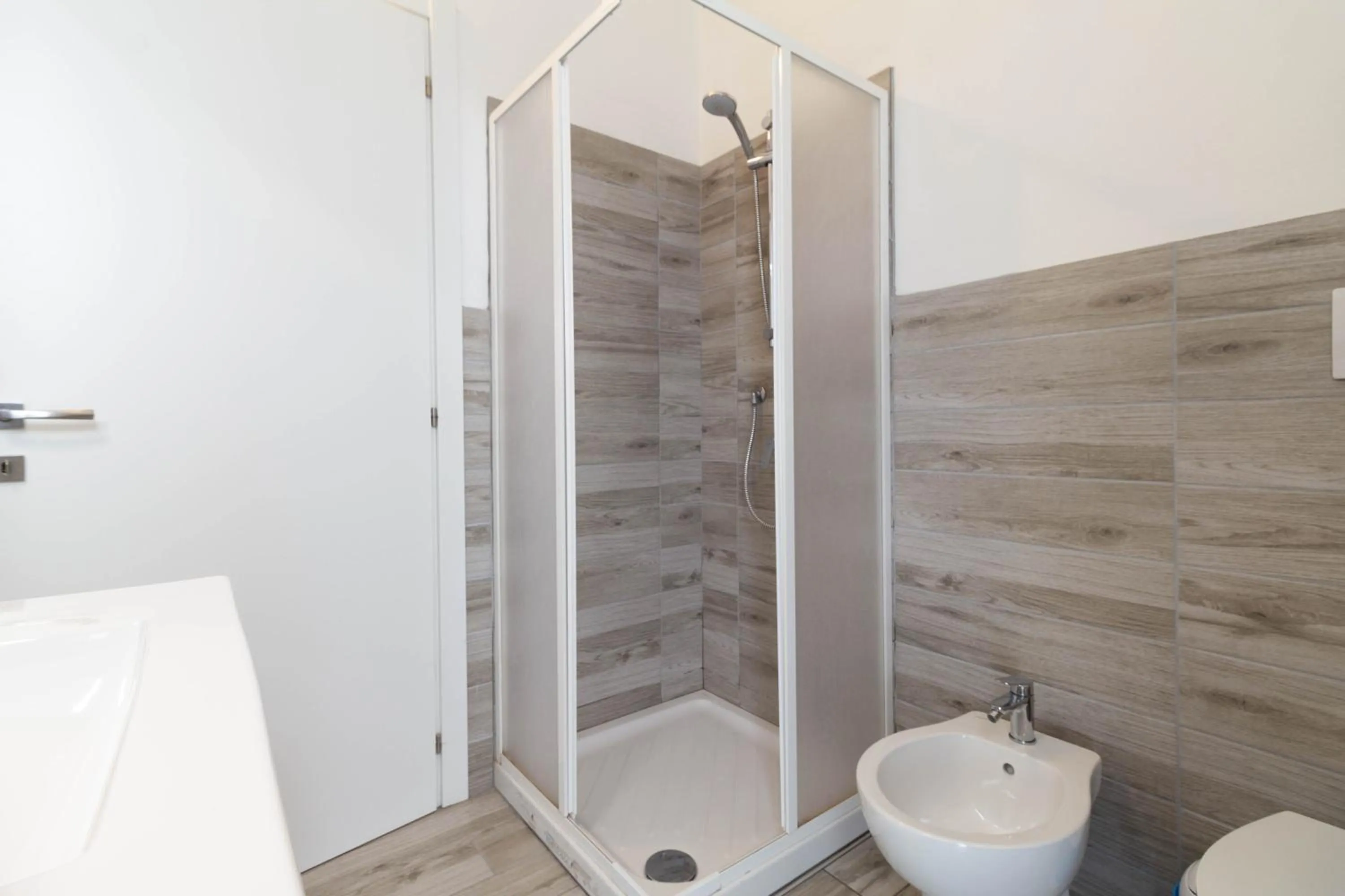 Shower in Le casette di Laura - Affitti Brevi Italia