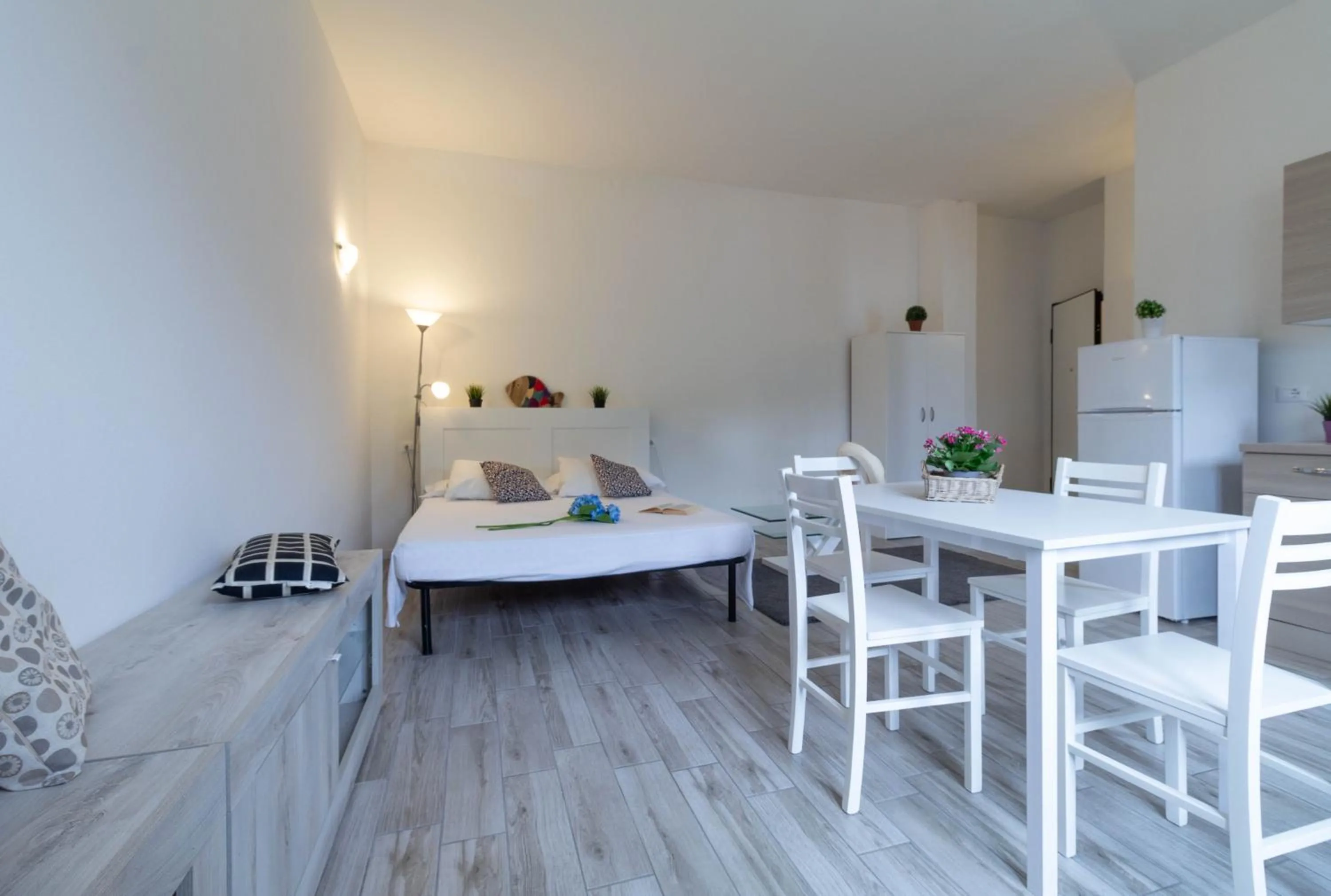 Kitchen or kitchenette, Bed in Le casette di Laura - Affitti Brevi Italia