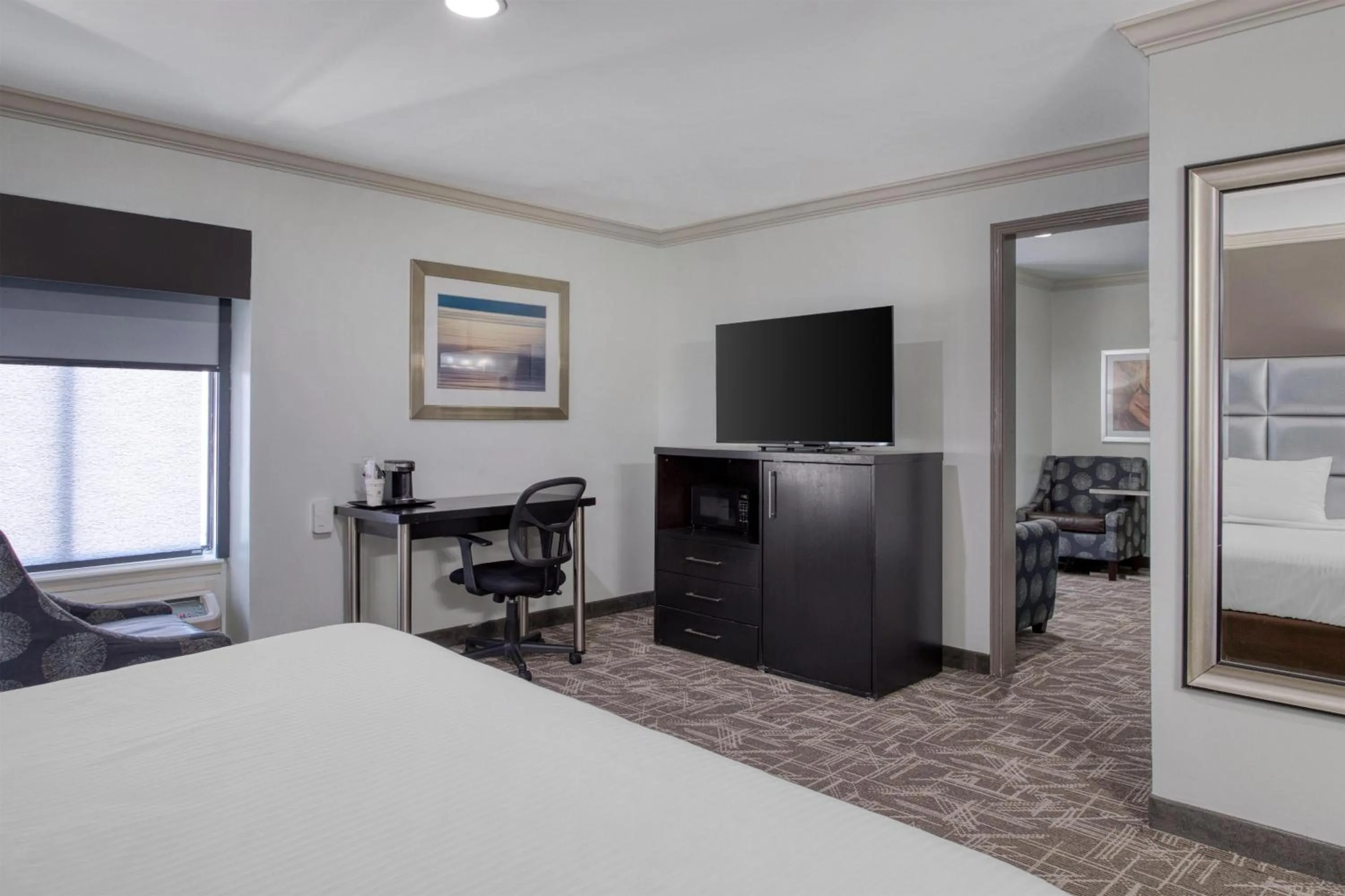 Photo of the whole room, Bed in Best Western Webster Hotel, NASA