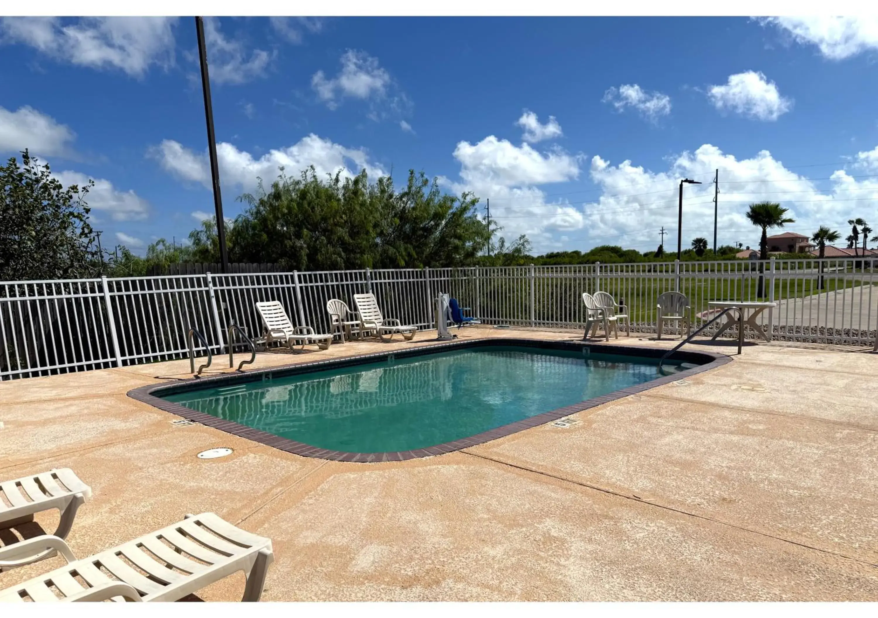 Swimming pool in Conn Brown Harbour Inn Aransas Pass Corpus Christi Swimming pool in Conn Brown Harbour Inn Aransas Pass Corpus Christi