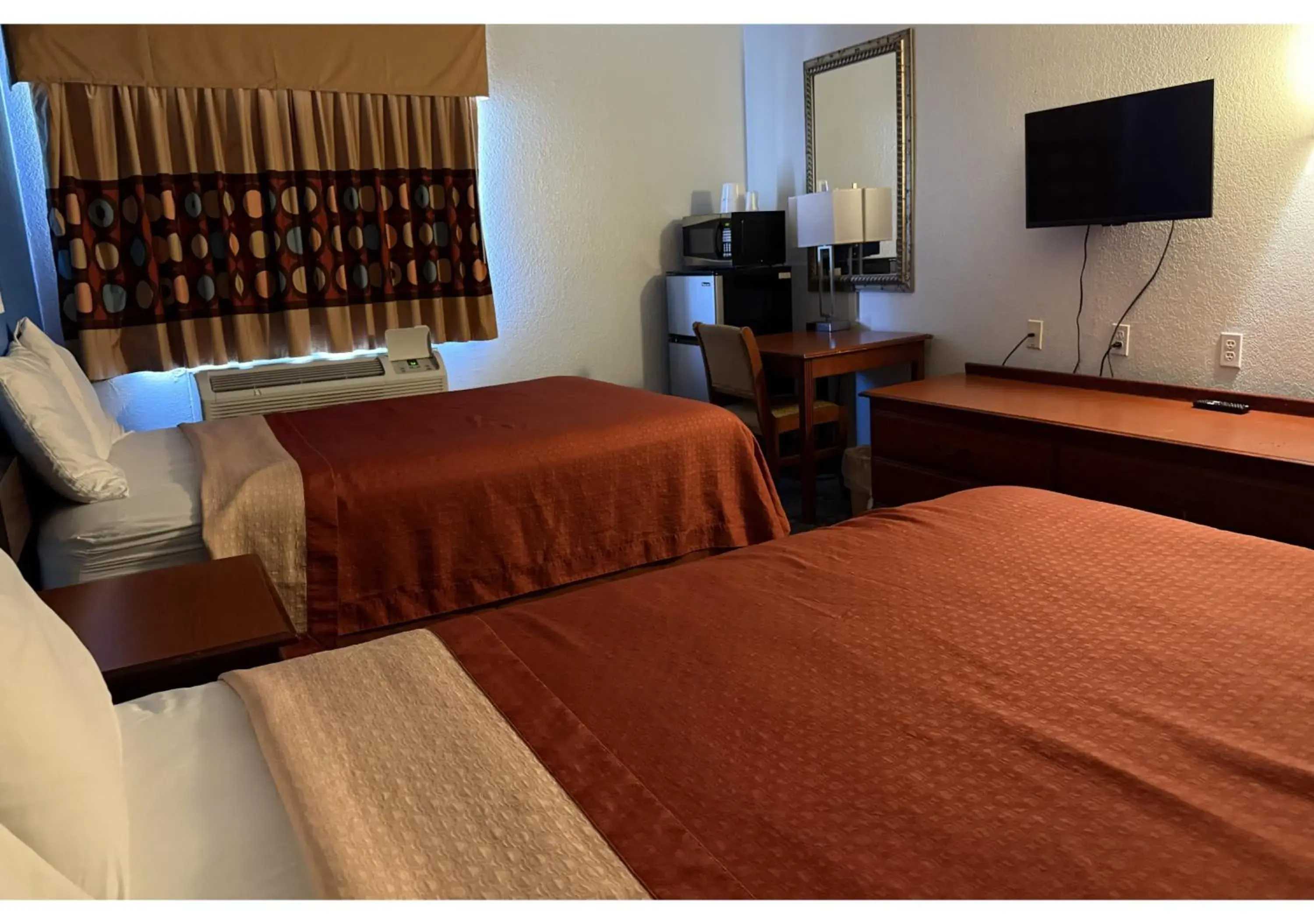 Bedroom, Bed in Conn Brown Harbour Inn Aransas Pass Corpus Christi Bedroom, Bed in Conn Brown Harbour Inn Aransas Pass Corpus Christi