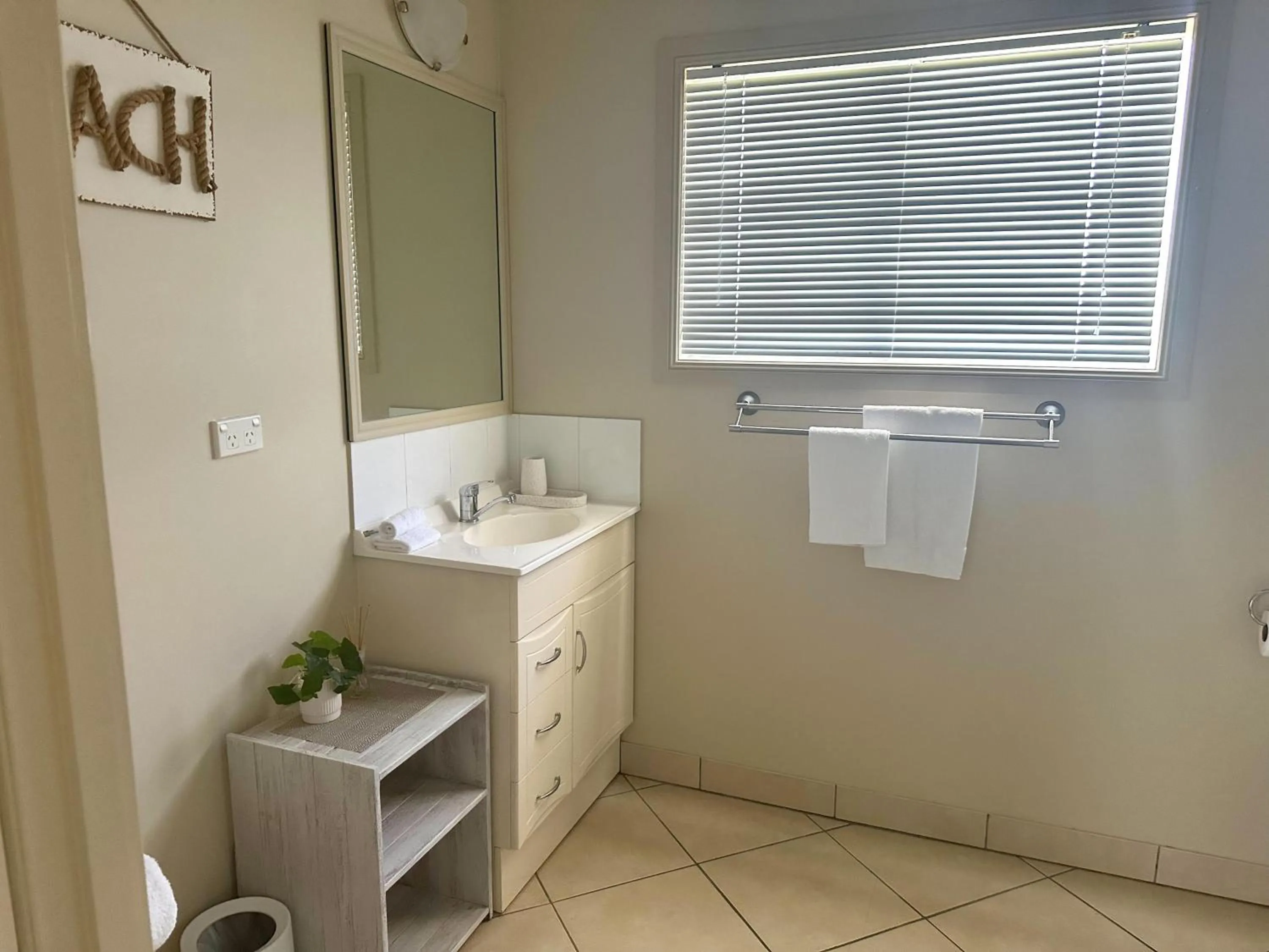 Hinchinbrook Resorts Management Pty Ltd