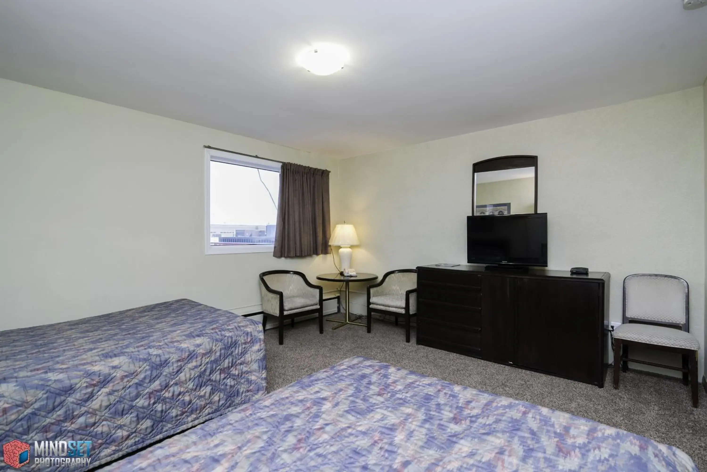 Family Room in The Cavalier Inn Family Room in The Cavalier Inn