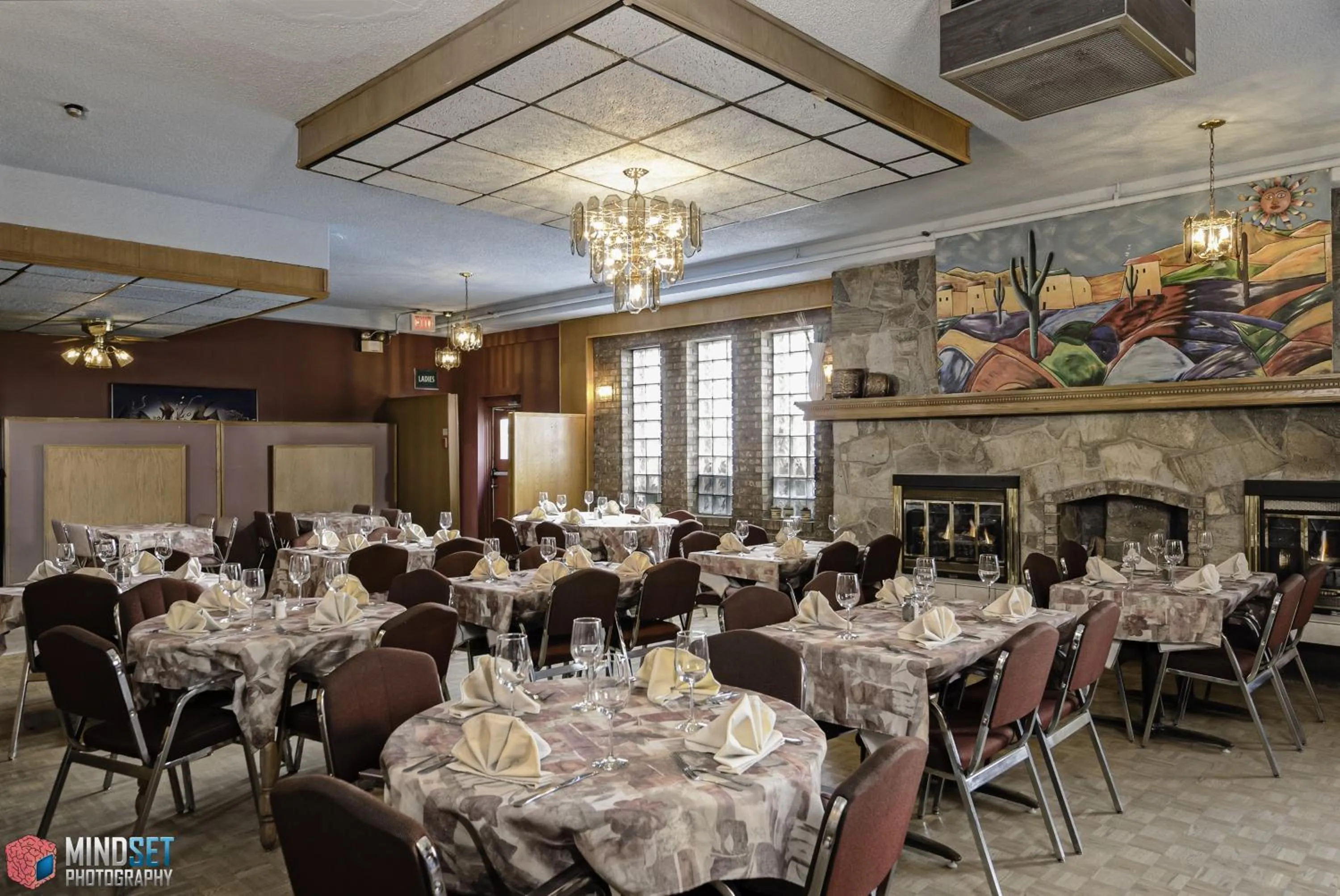 Restaurant/places to eat in The Cavalier Inn