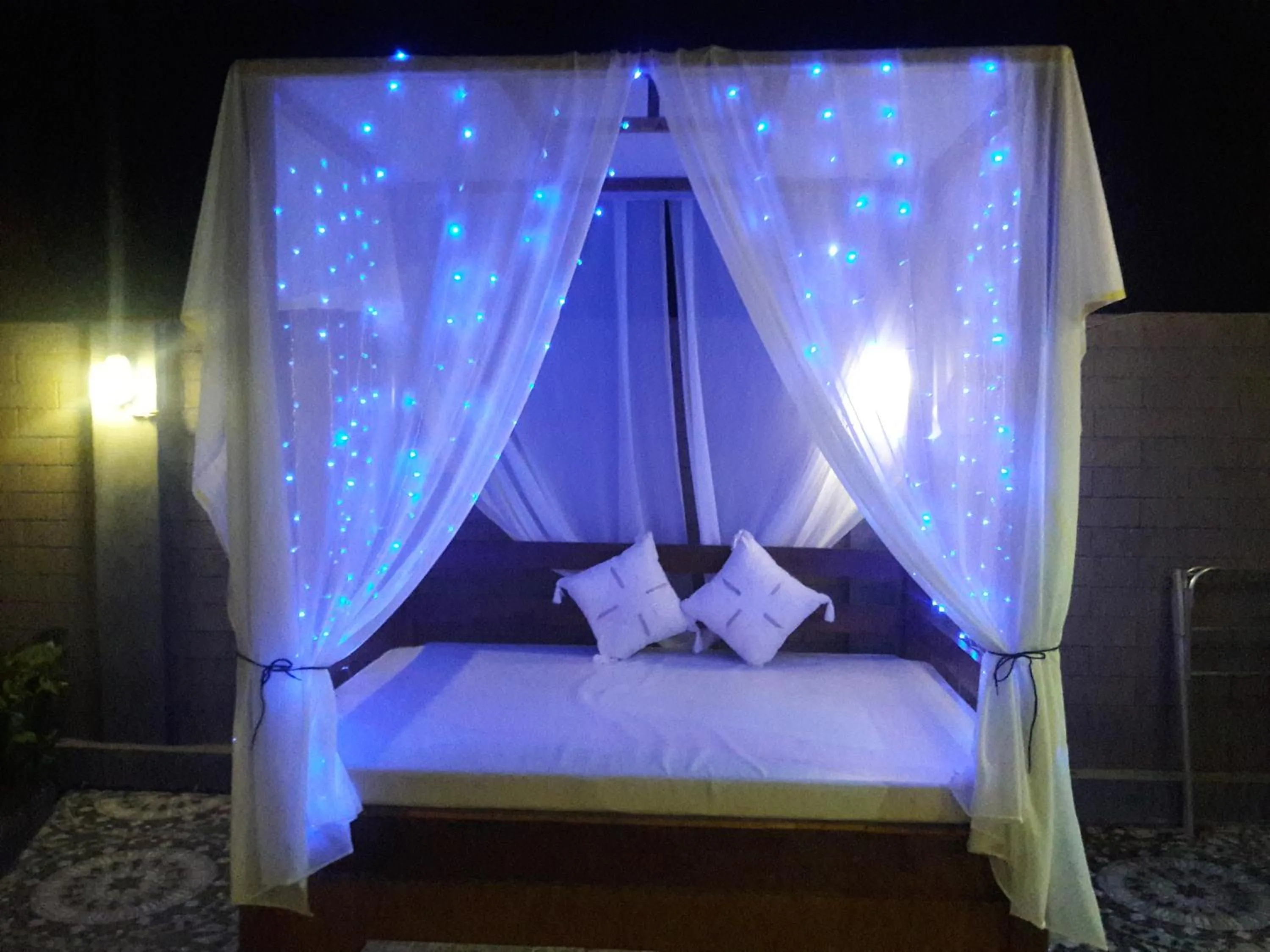 Property building, Bed in Cape Rose