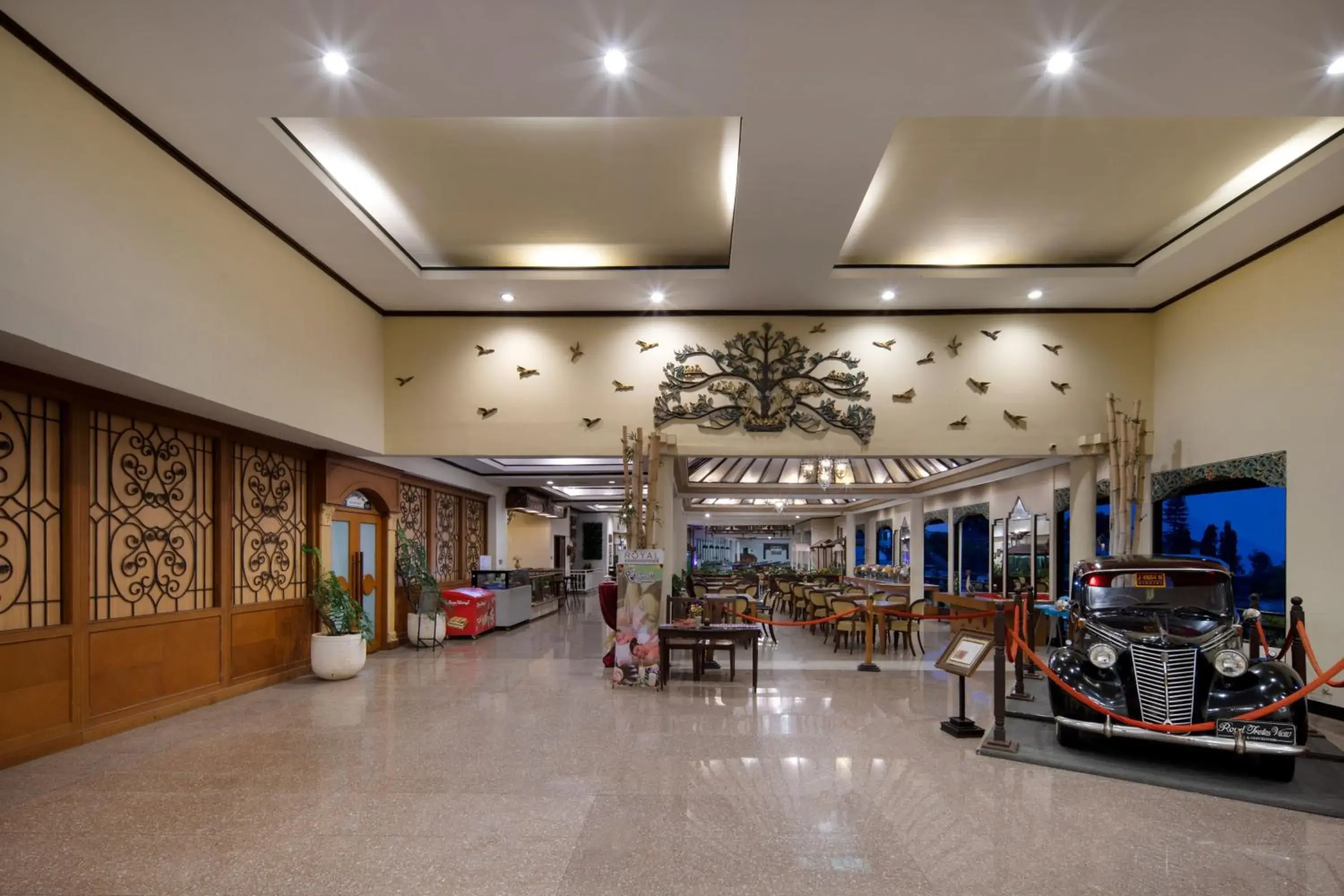 Lobby or reception in Royal Hotel and Convention Tretes Lobby or reception in Royal Hotel and Convention Tretes