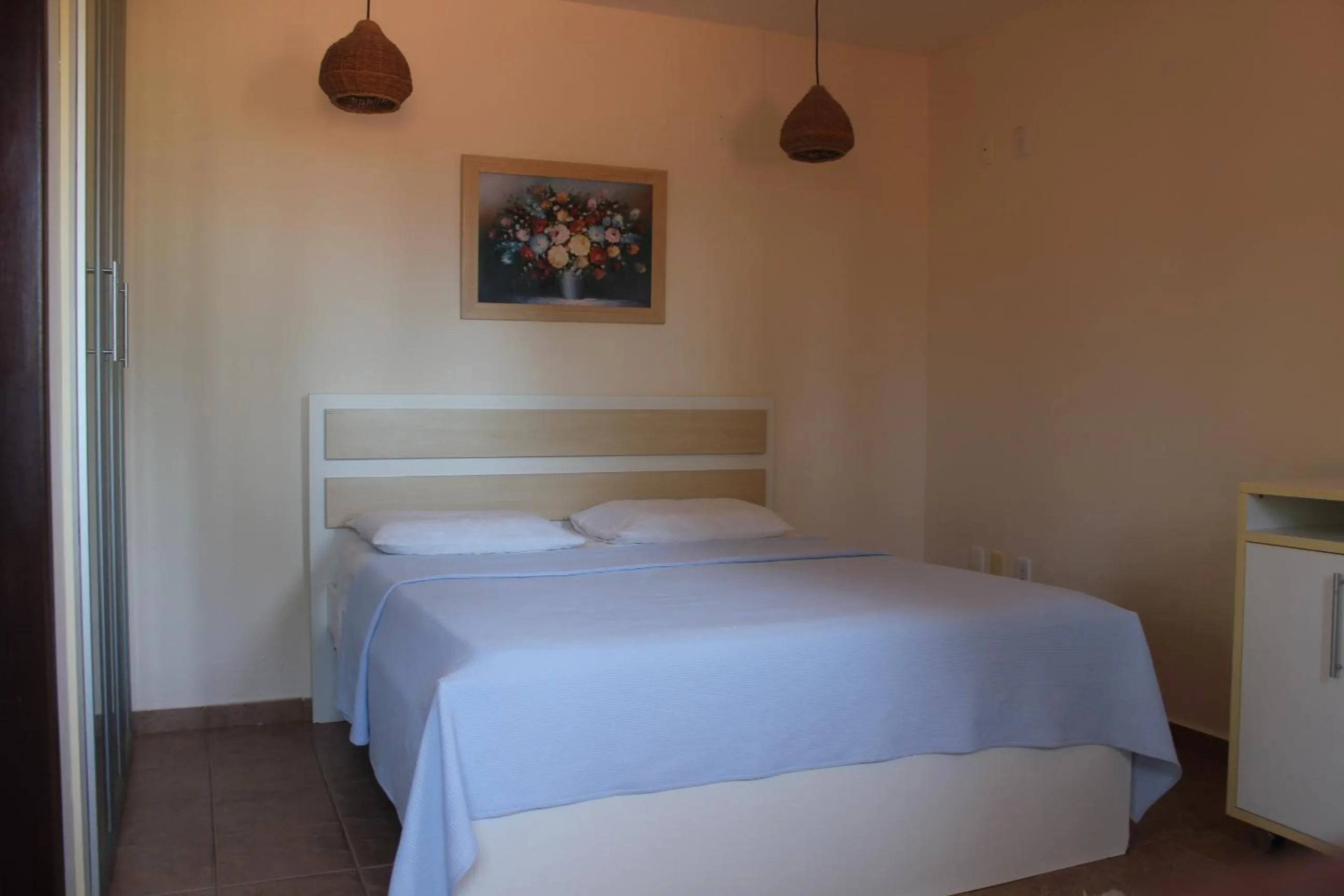 Photo of the whole room, Bed in Pousada Corais do Sul