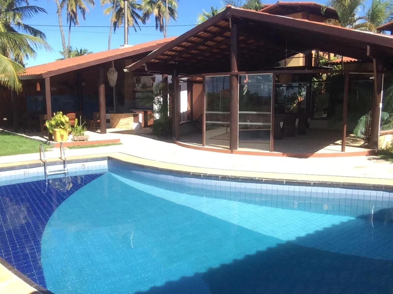 Pool view in Pousada Corais do Sul