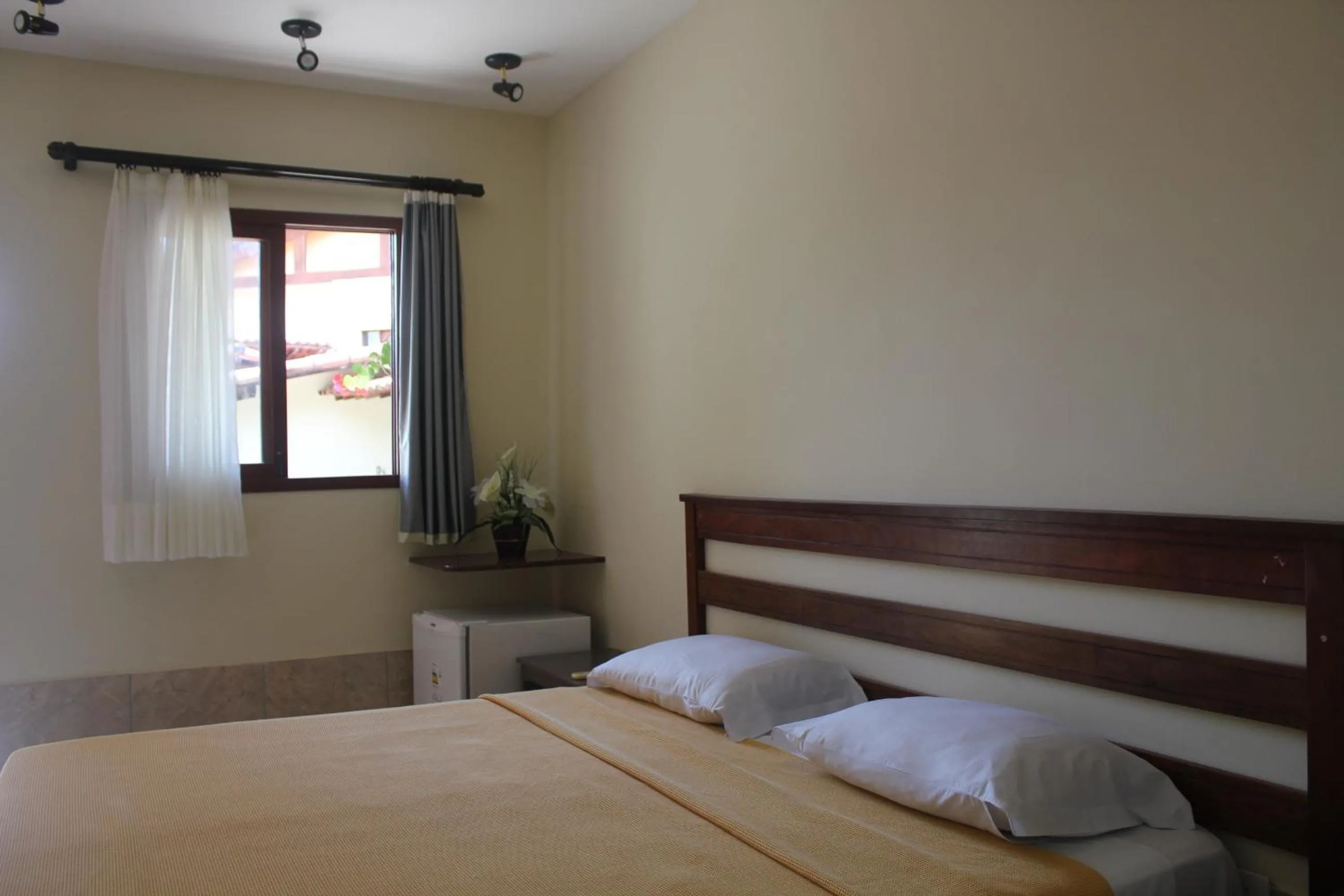 Day, Bed in Pousada Corais do Sul