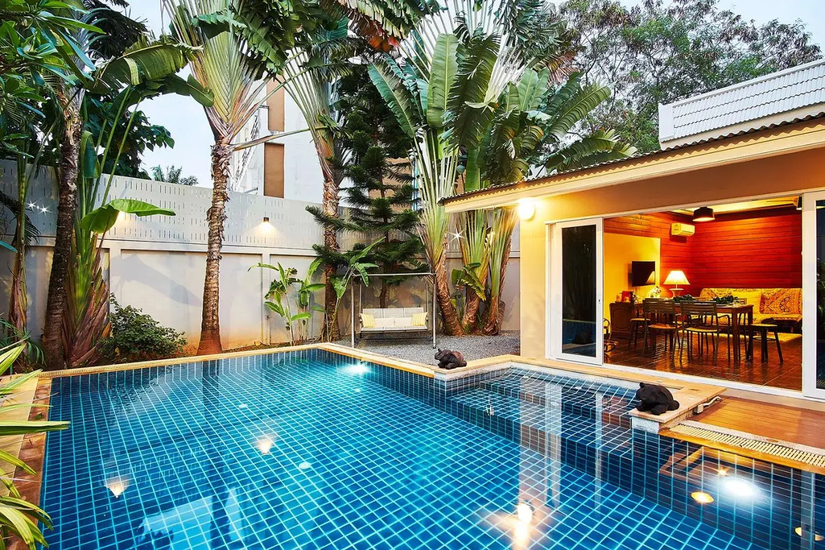 Swimming pool in Baan Manuchang Villa, SHA Certified Swimming pool in Baan Manuchang Villa, SHA Certified