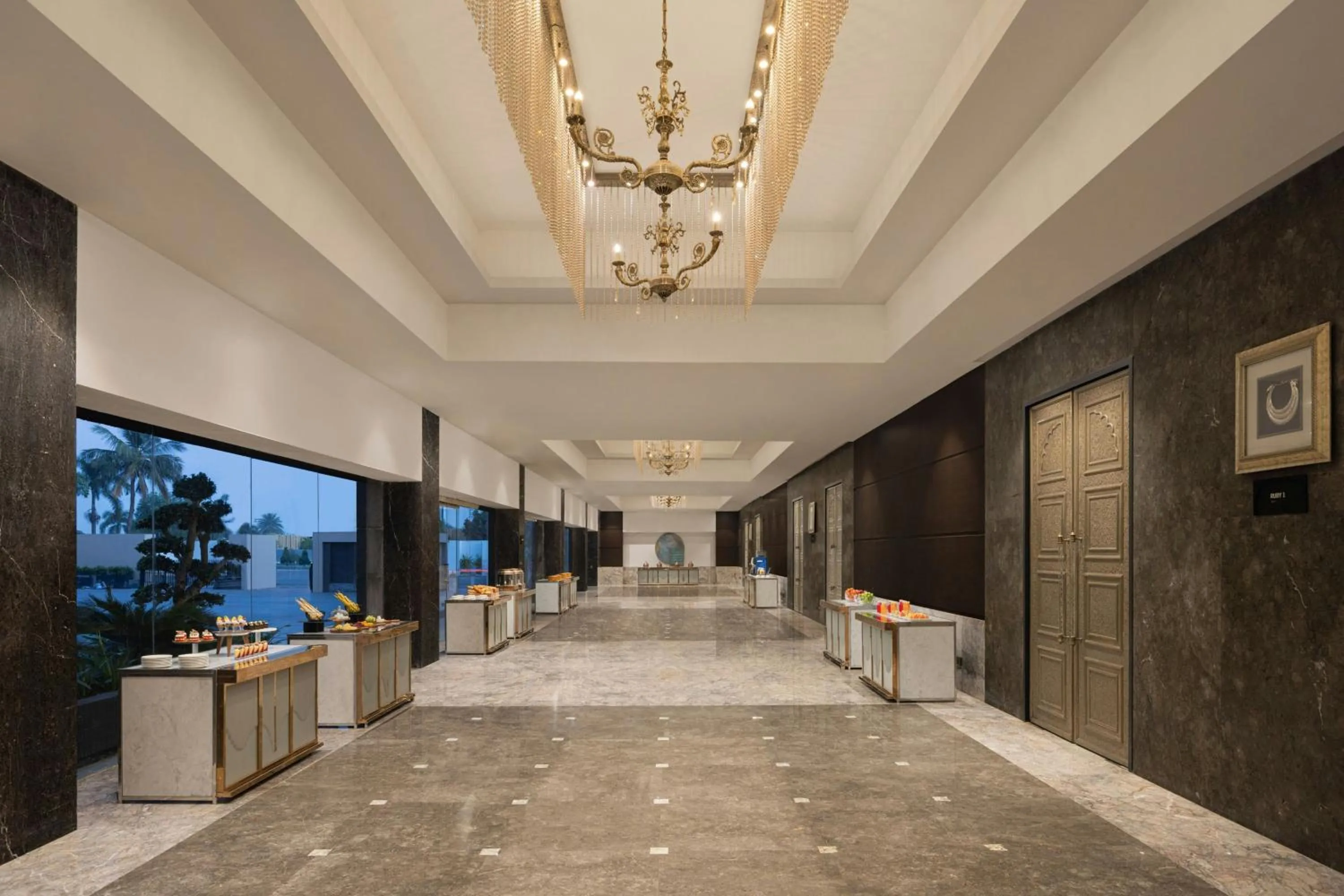 Meeting/conference room in Le Meridien, Surat
