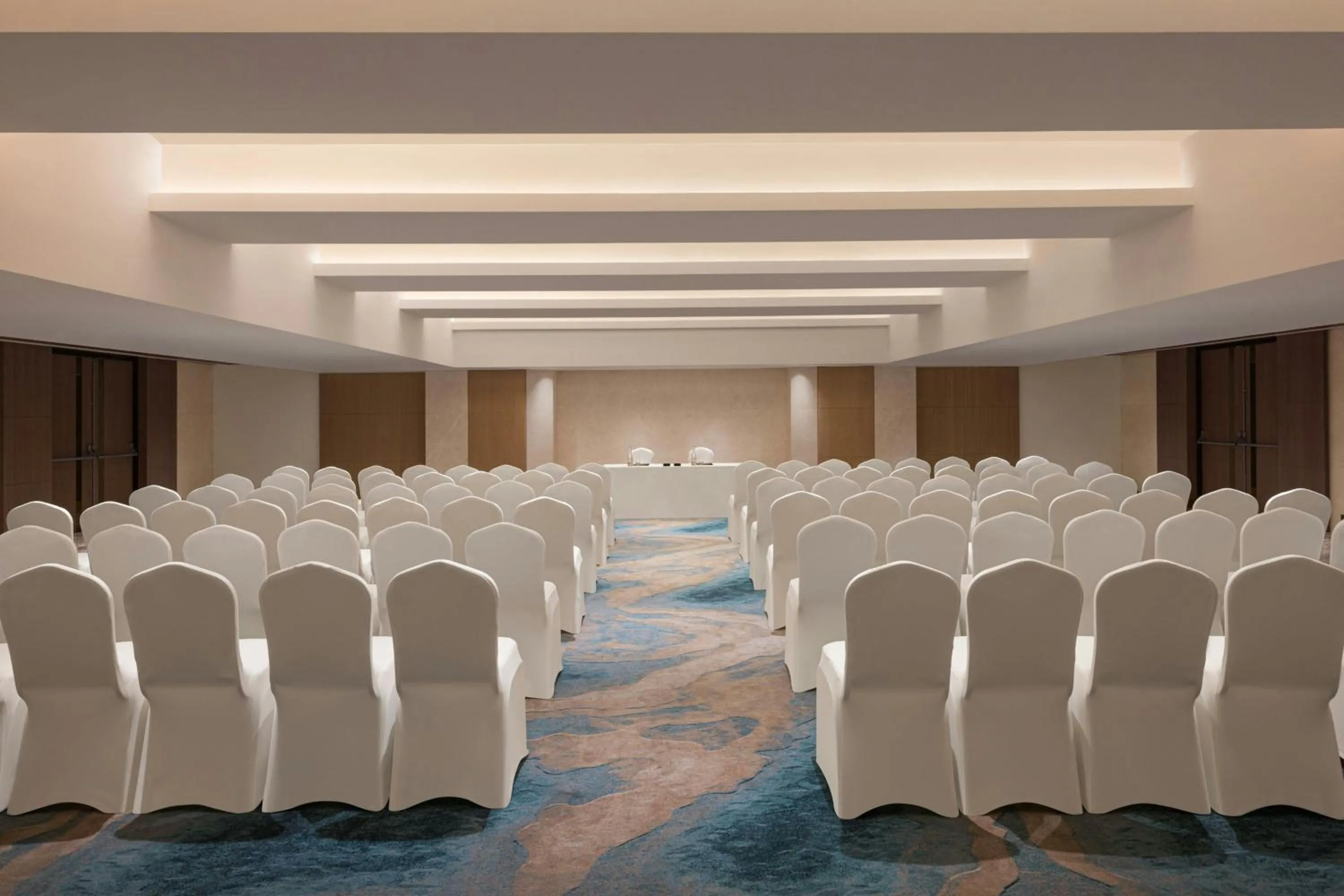 Meeting/conference room in Le Meridien, Surat