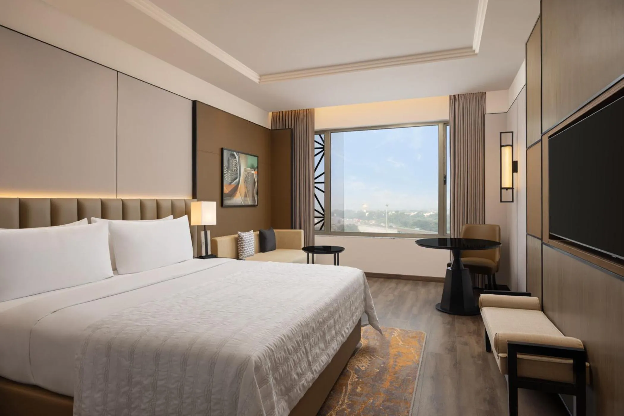 Bedroom, Bed in Le Meridien, Surat