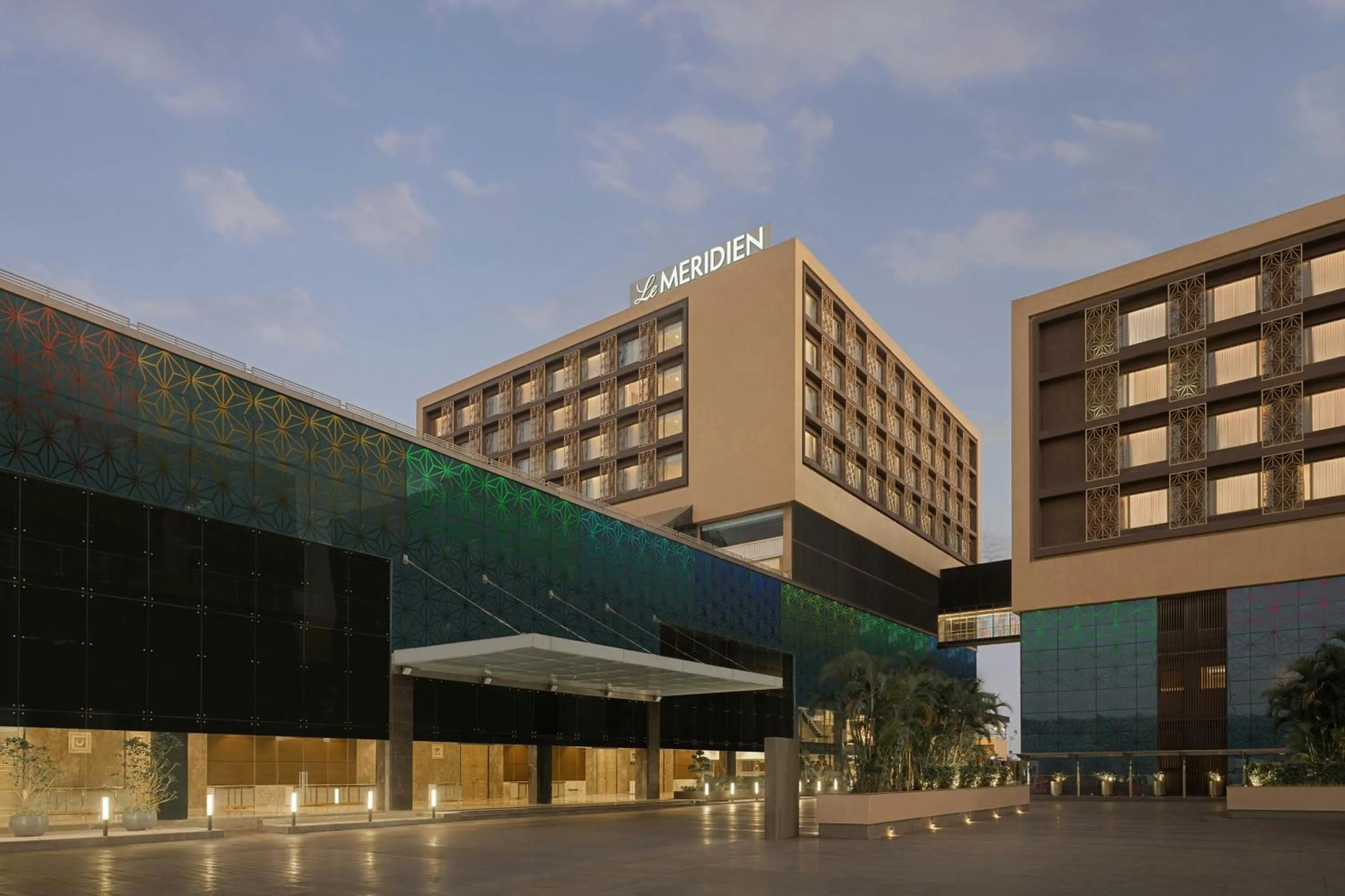 Property building in Le Meridien, Surat