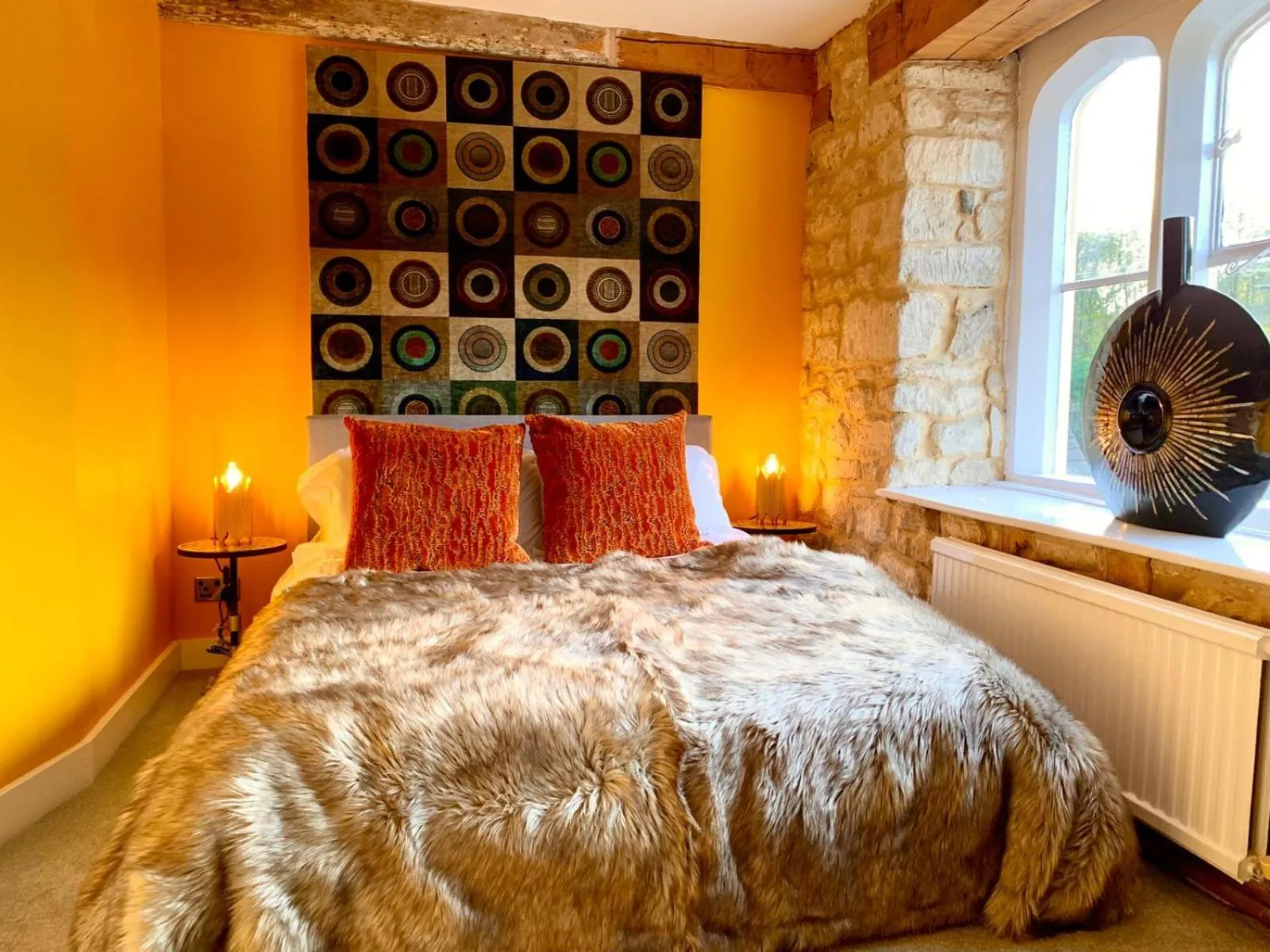 Bedroom, Bed in Old Fleece Apartments