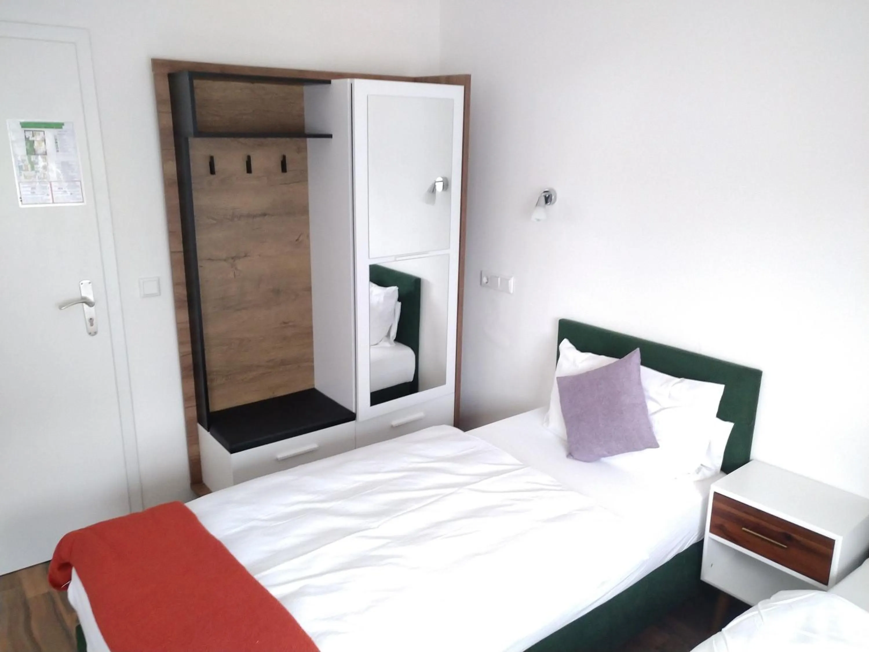 Bed in Hotel Zentrum