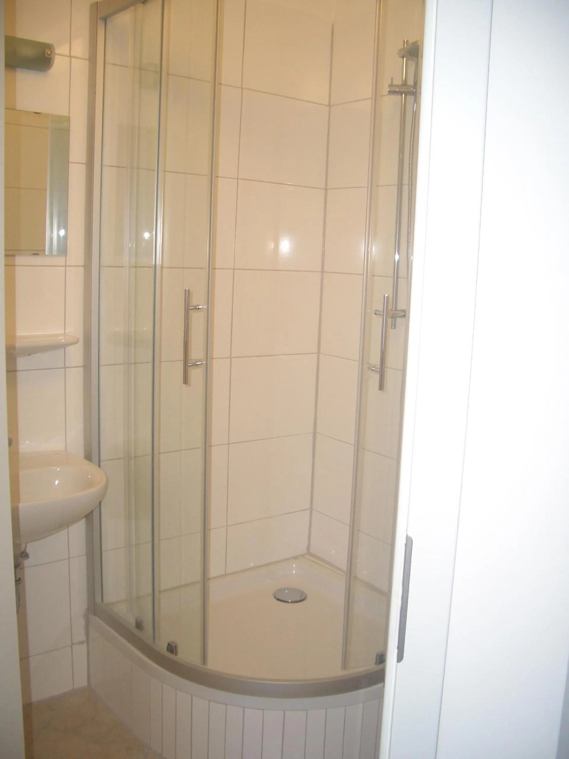 Shower in Hotel Zentrum