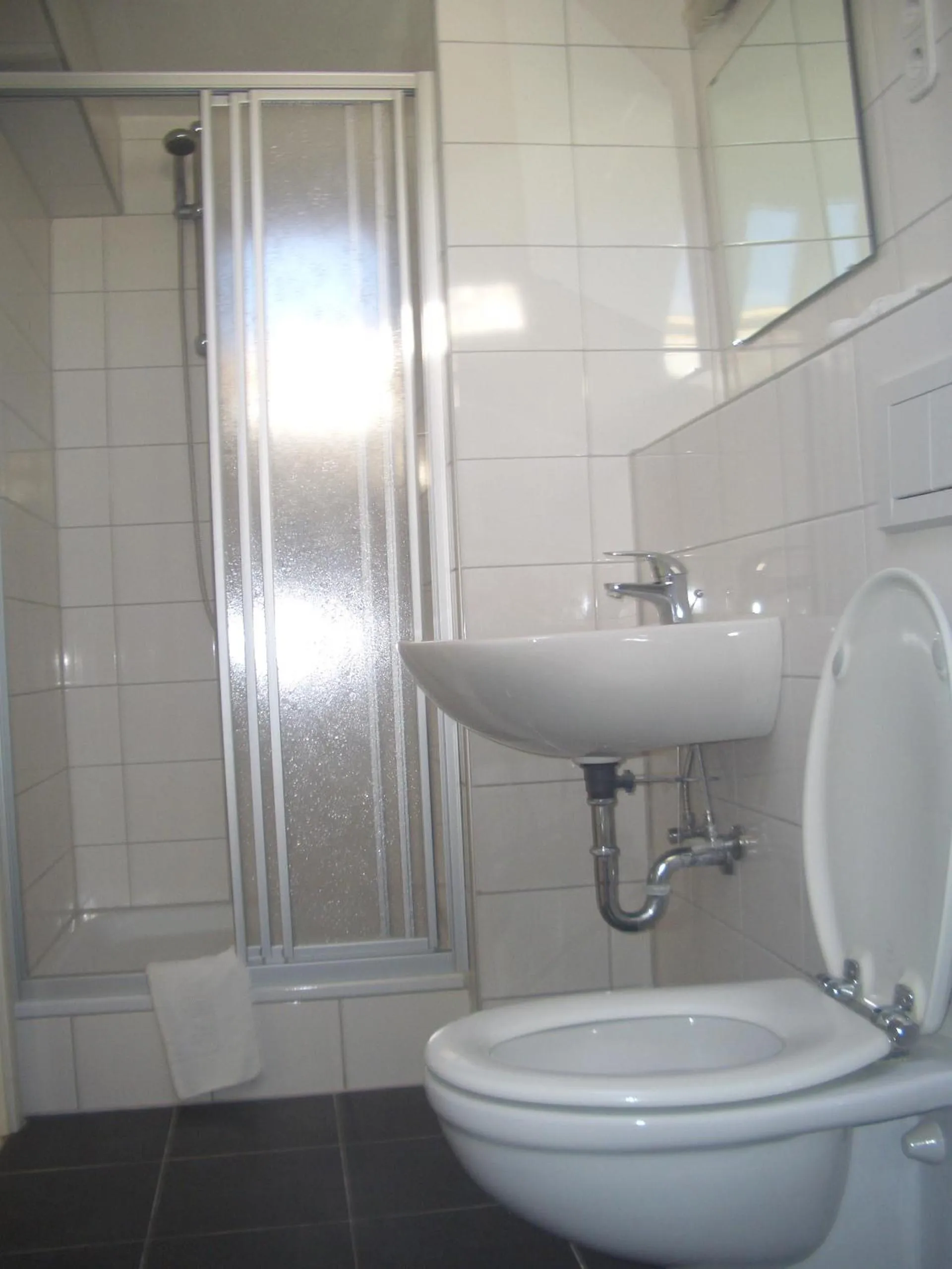 Shower in Hotel Zentrum