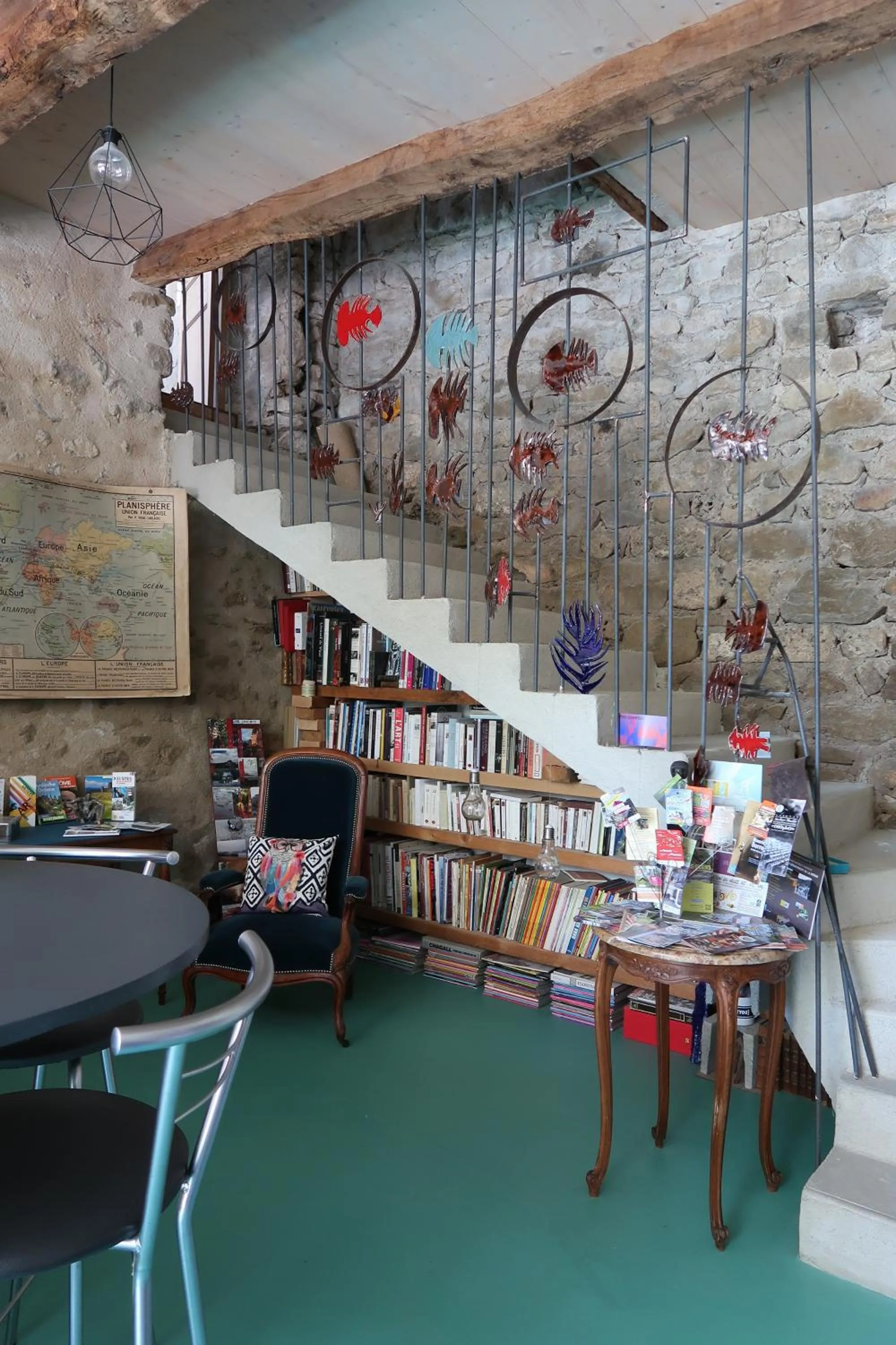 Seating area in tempepailla