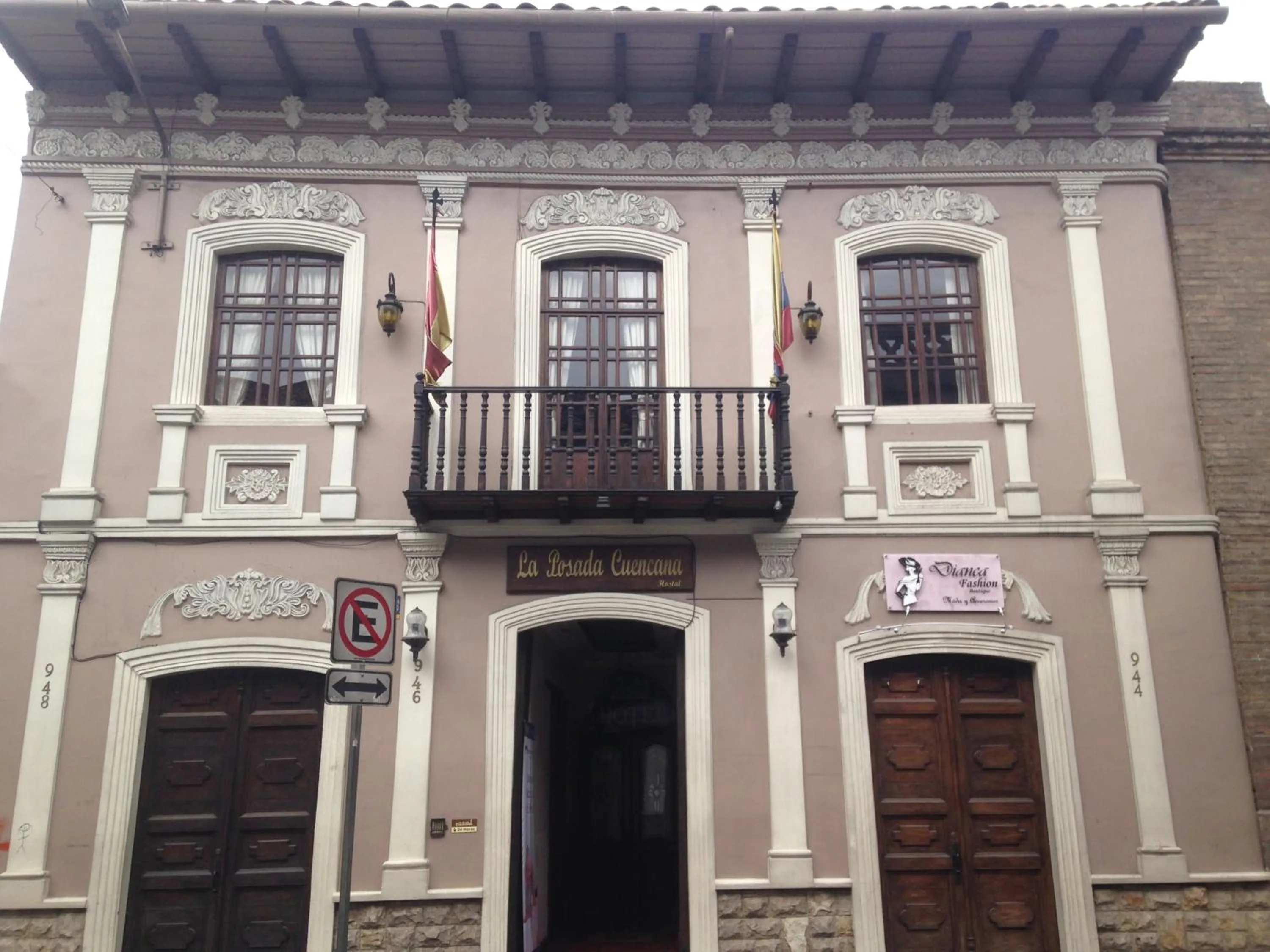 Property building in La Posada Cuencana Hotel