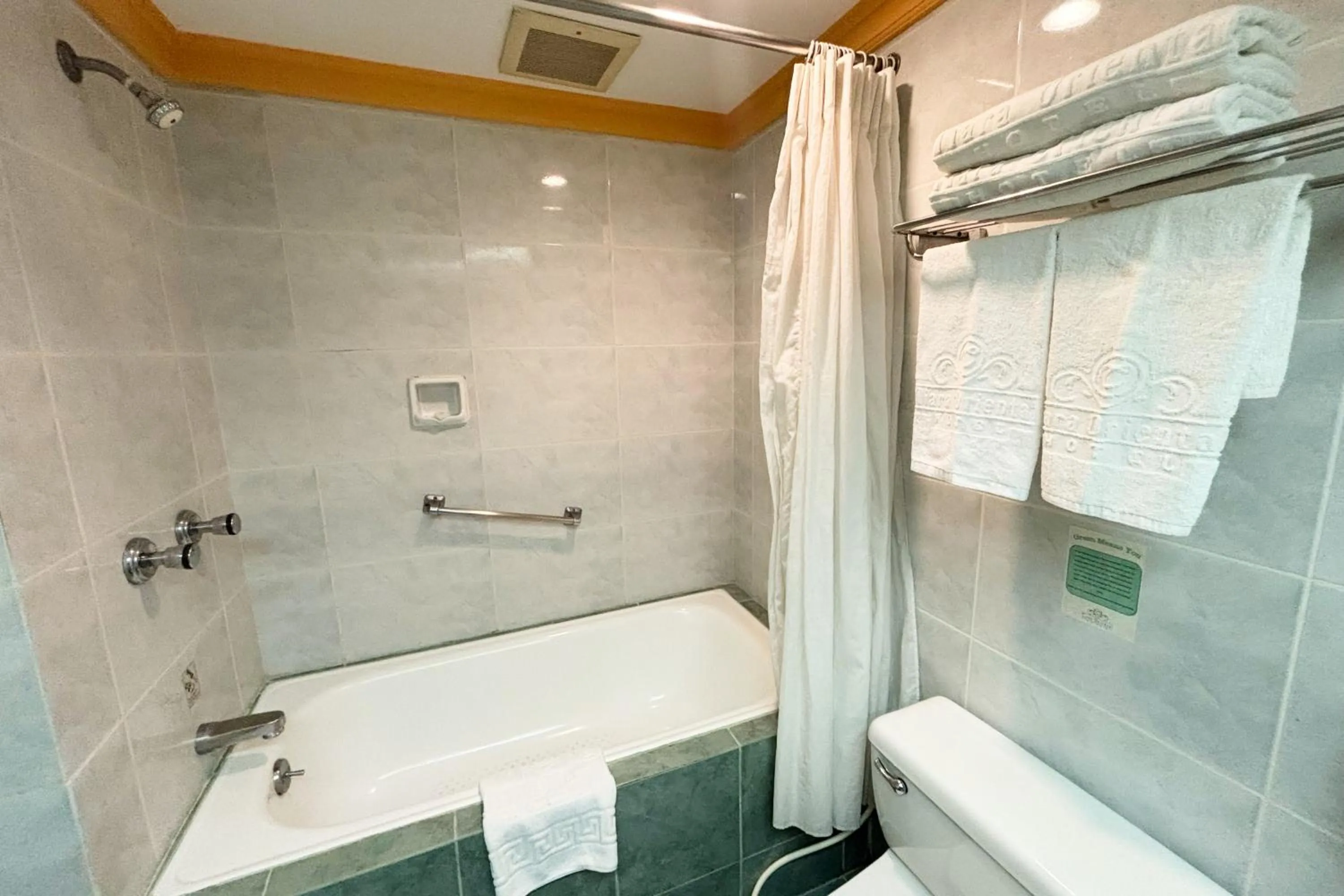 Tiara Oriental Hotel Makati powered by Cocotel