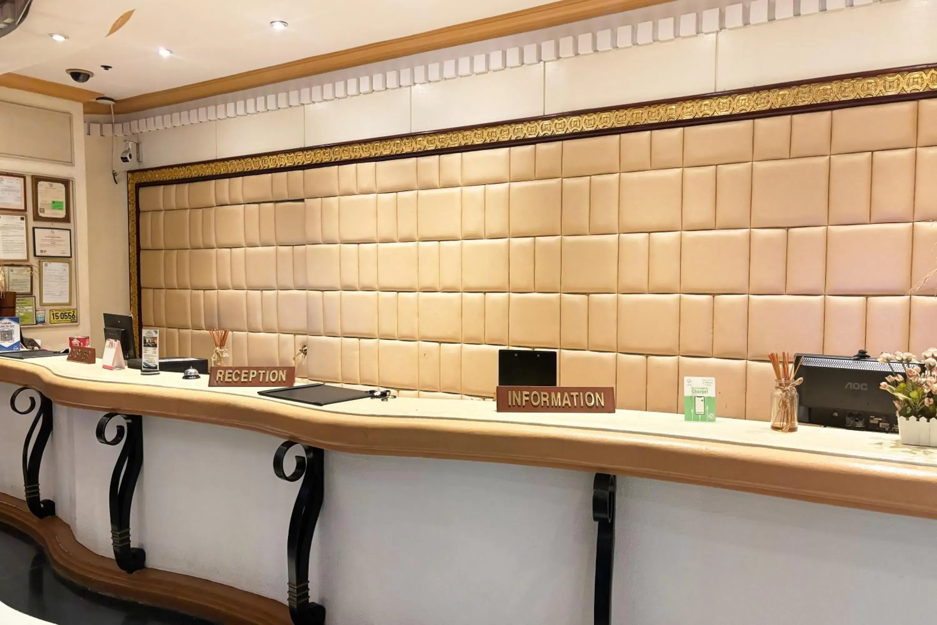 Lobby or reception in Tiara Oriental Hotel Makati powered by Cocotel Lobby or reception in Tiara Oriental Hotel Makati powered by Cocotel