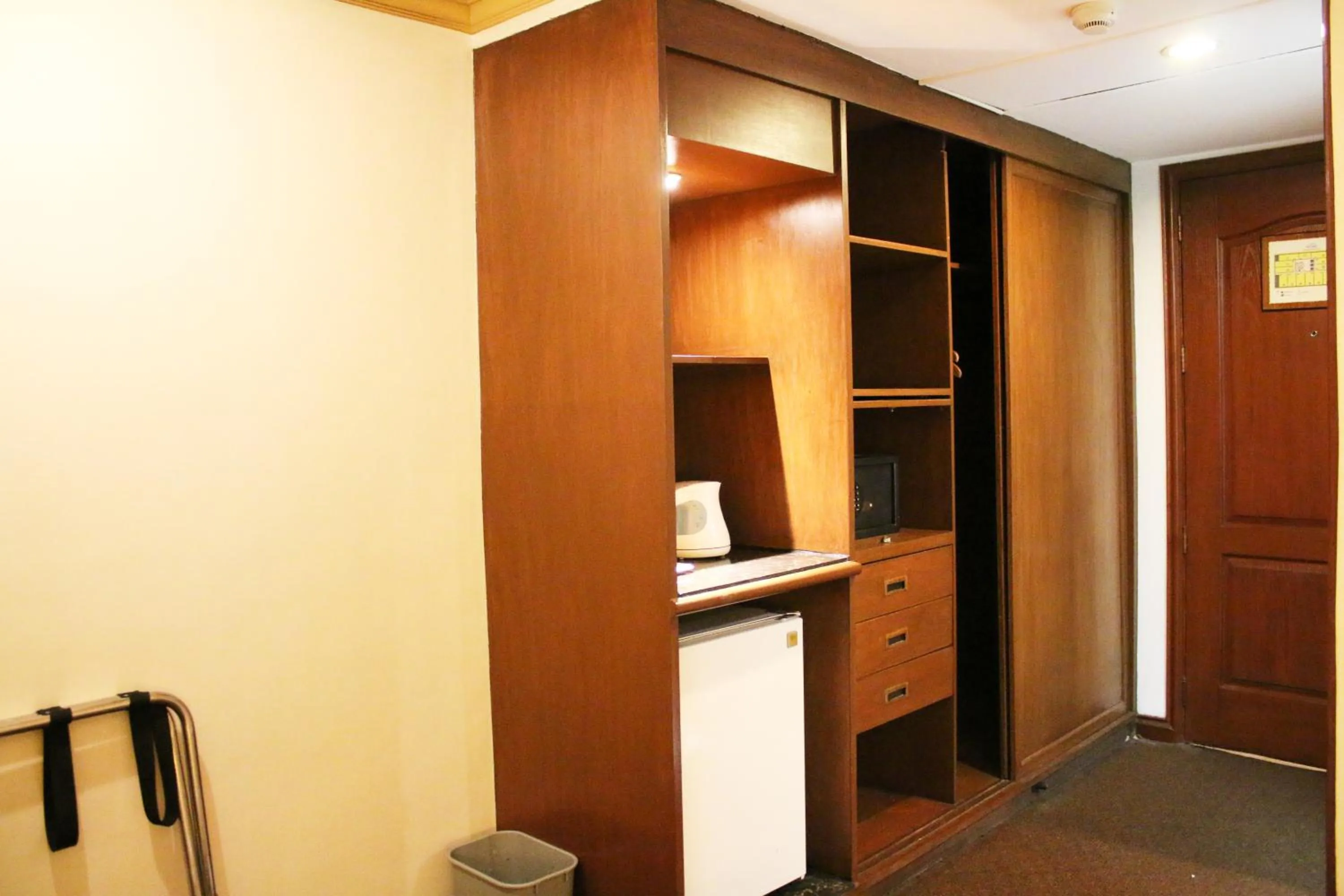 Tiara Oriental Hotel Makati powered by Cocotel