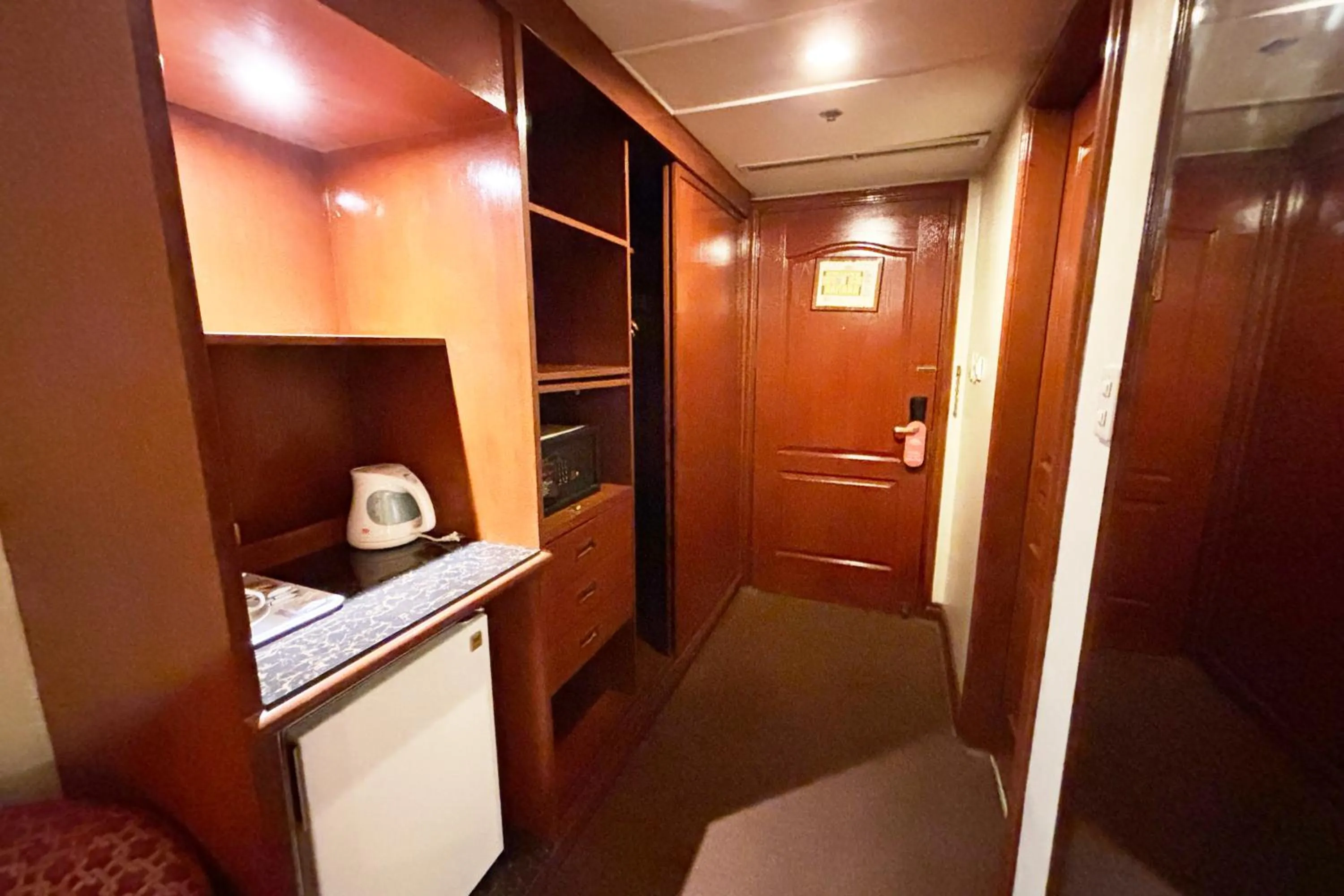 Tiara Oriental Hotel Makati powered by Cocotel