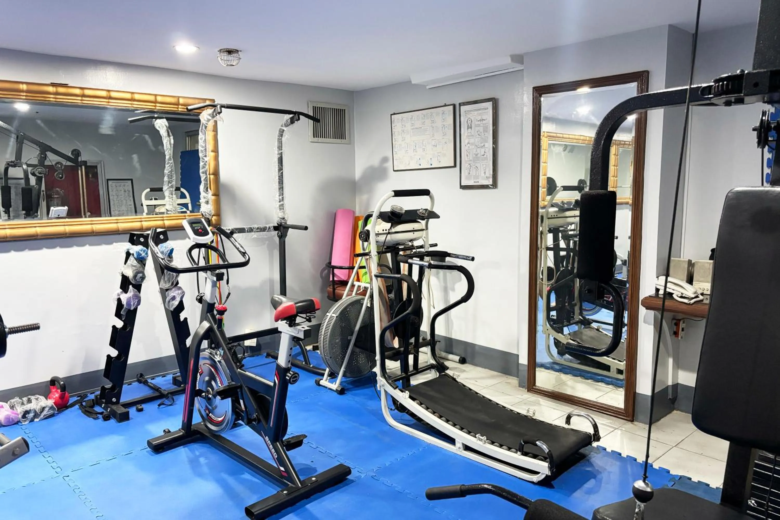 Fitness centre/facilities in Tiara Oriental Hotel Makati powered by Cocotel
