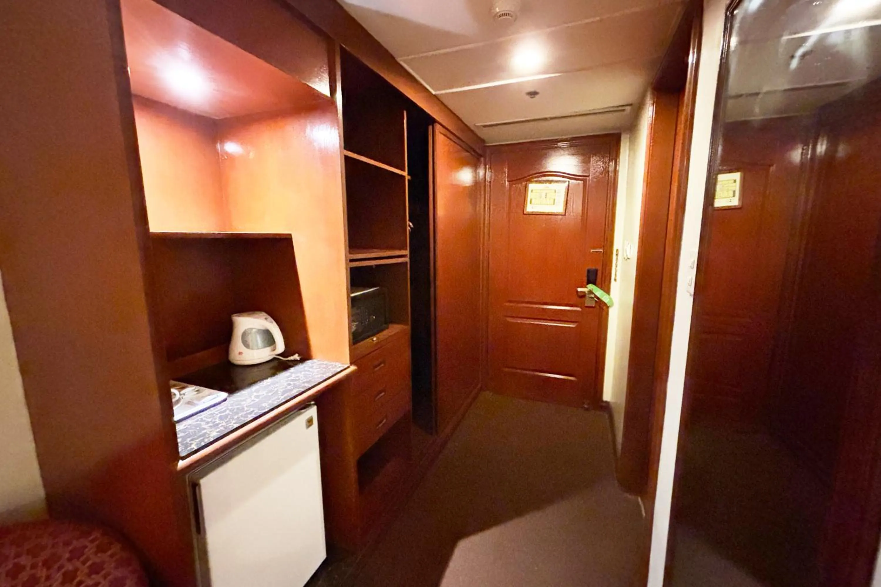 Tiara Oriental Hotel Makati powered by Cocotel