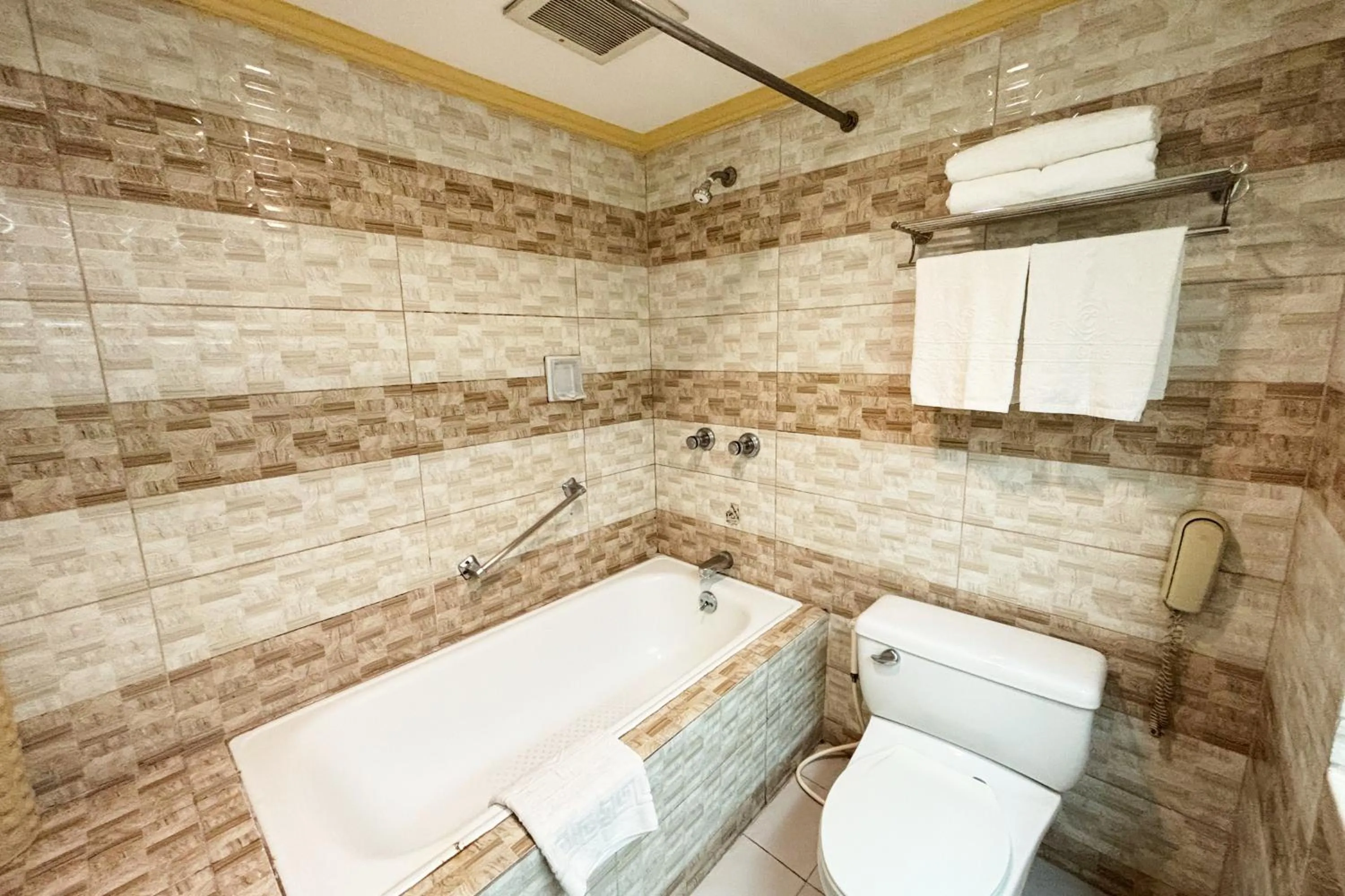 Tiara Oriental Hotel Makati powered by Cocotel