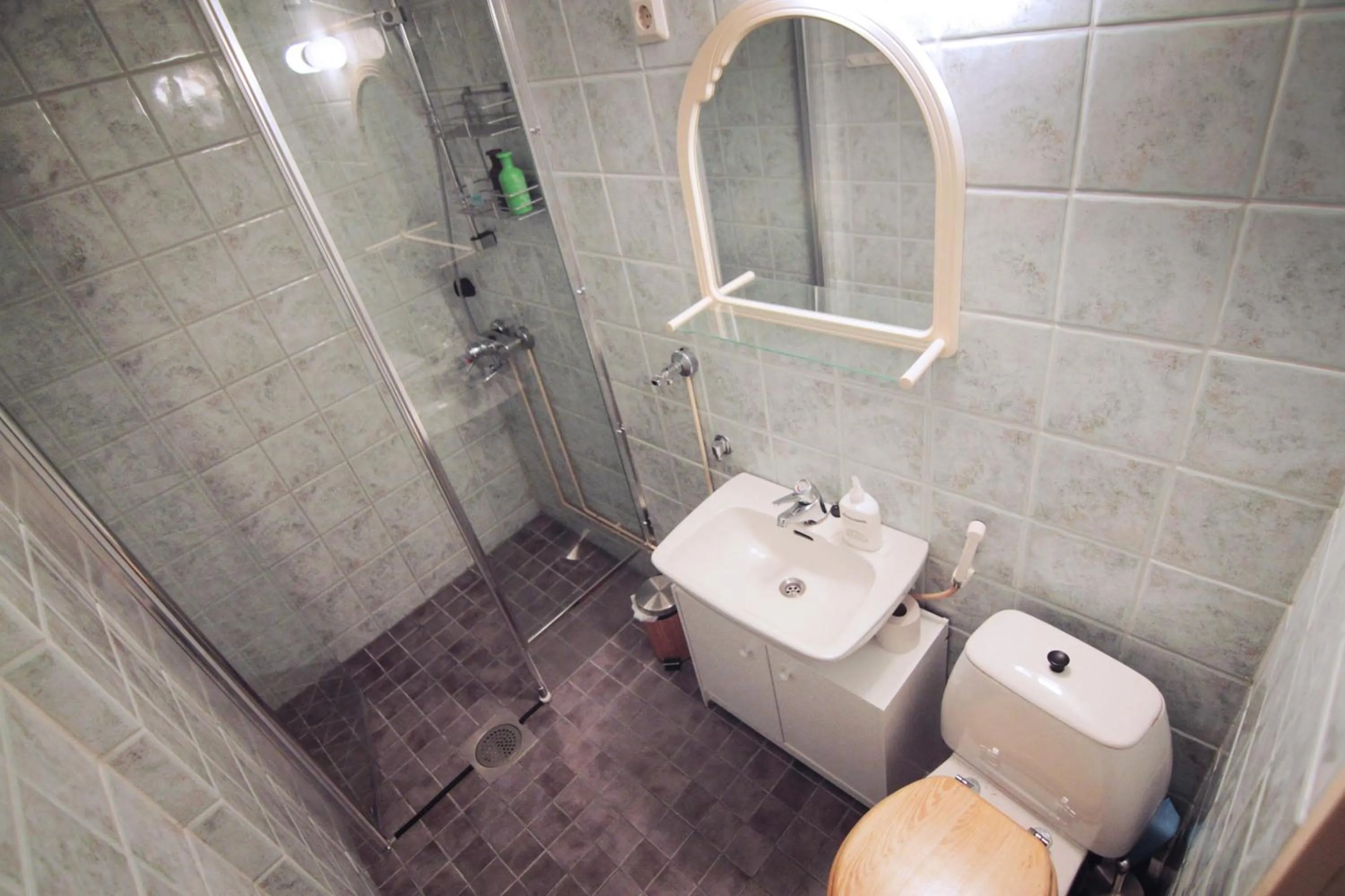 Bathroom in Apartment Hotel Kuukkarin Kortteeri