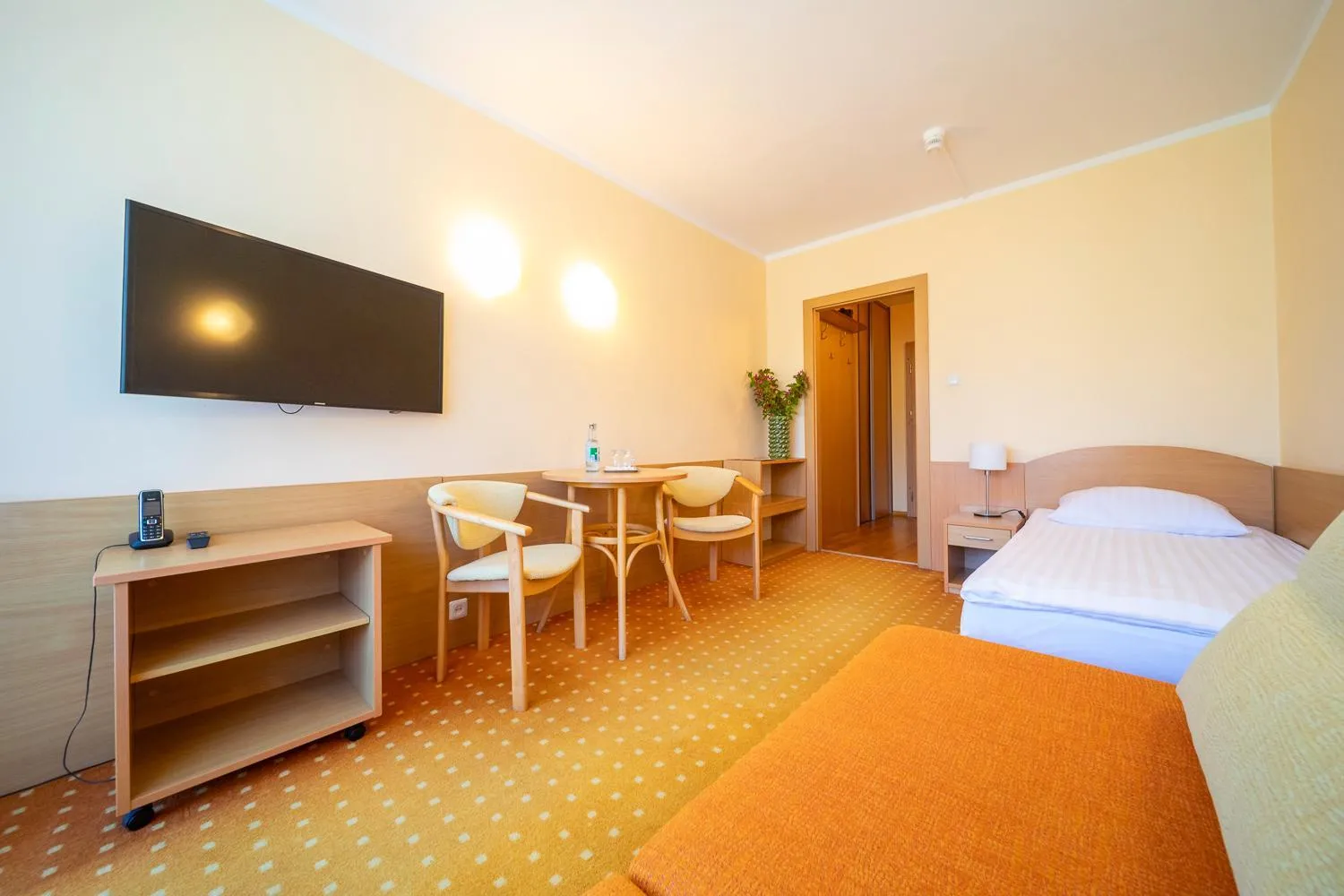 Bed in Hotel Perła Południa