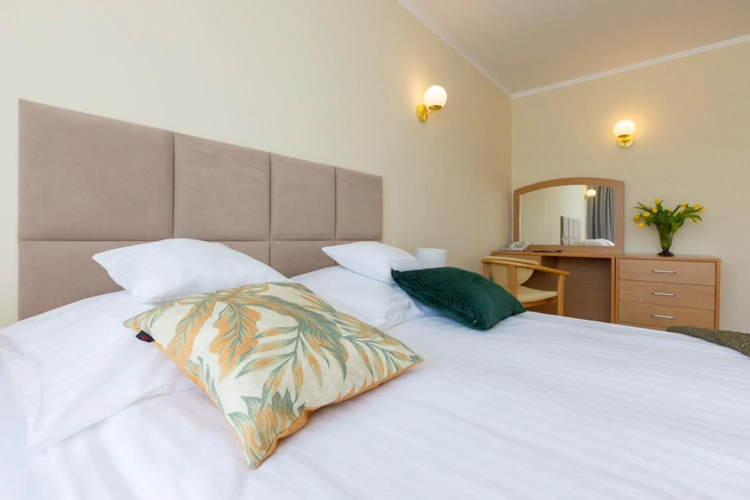 Bed in Hotel Perła Południa