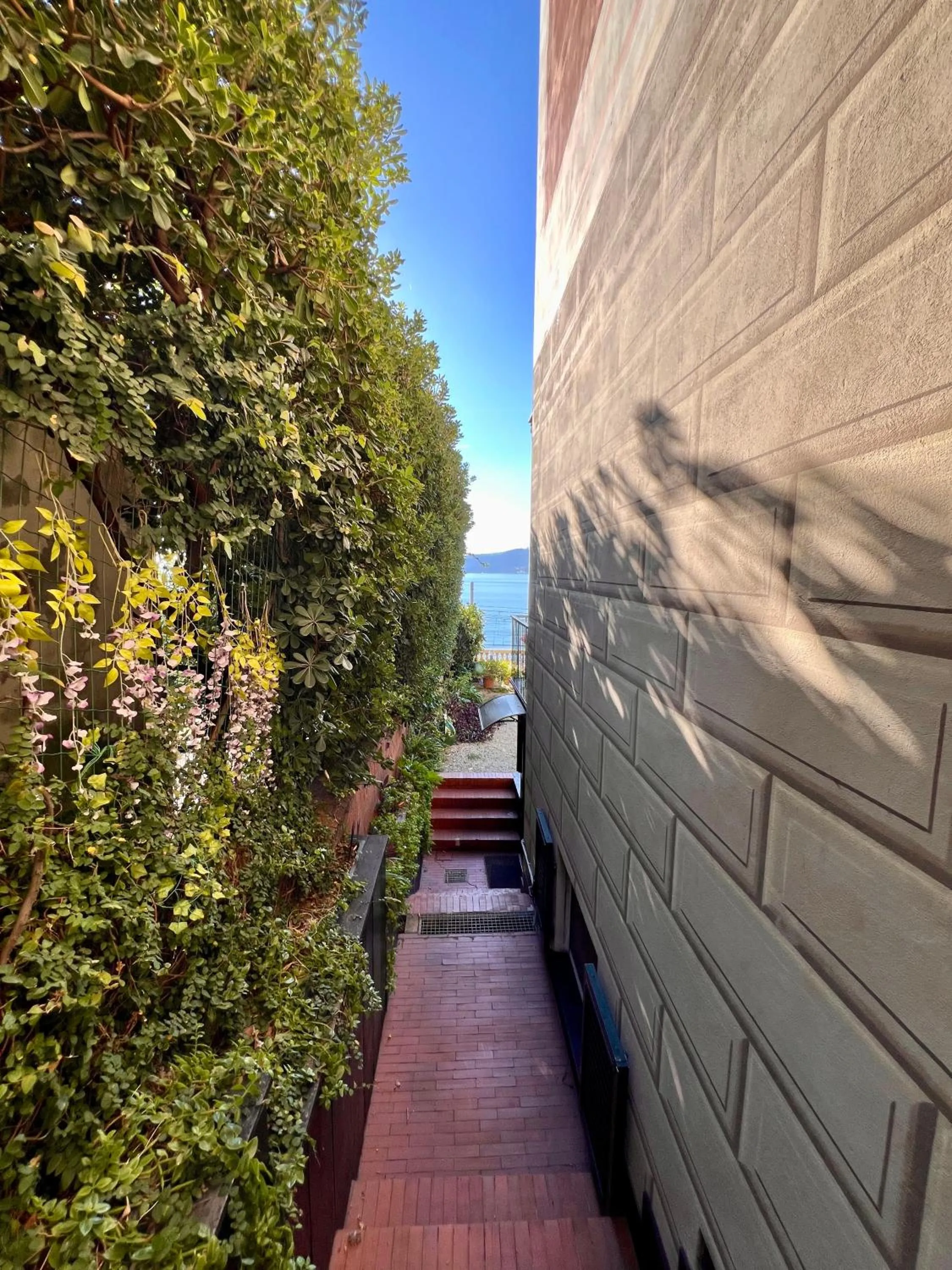 Property building in B&B Ladidi