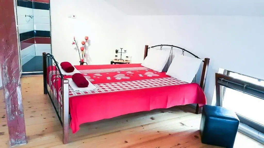 Double Room with Private Bathroom in The Old House guest rooms and apartament Double Room with Private Bathroom in The Old House guest rooms and apartament