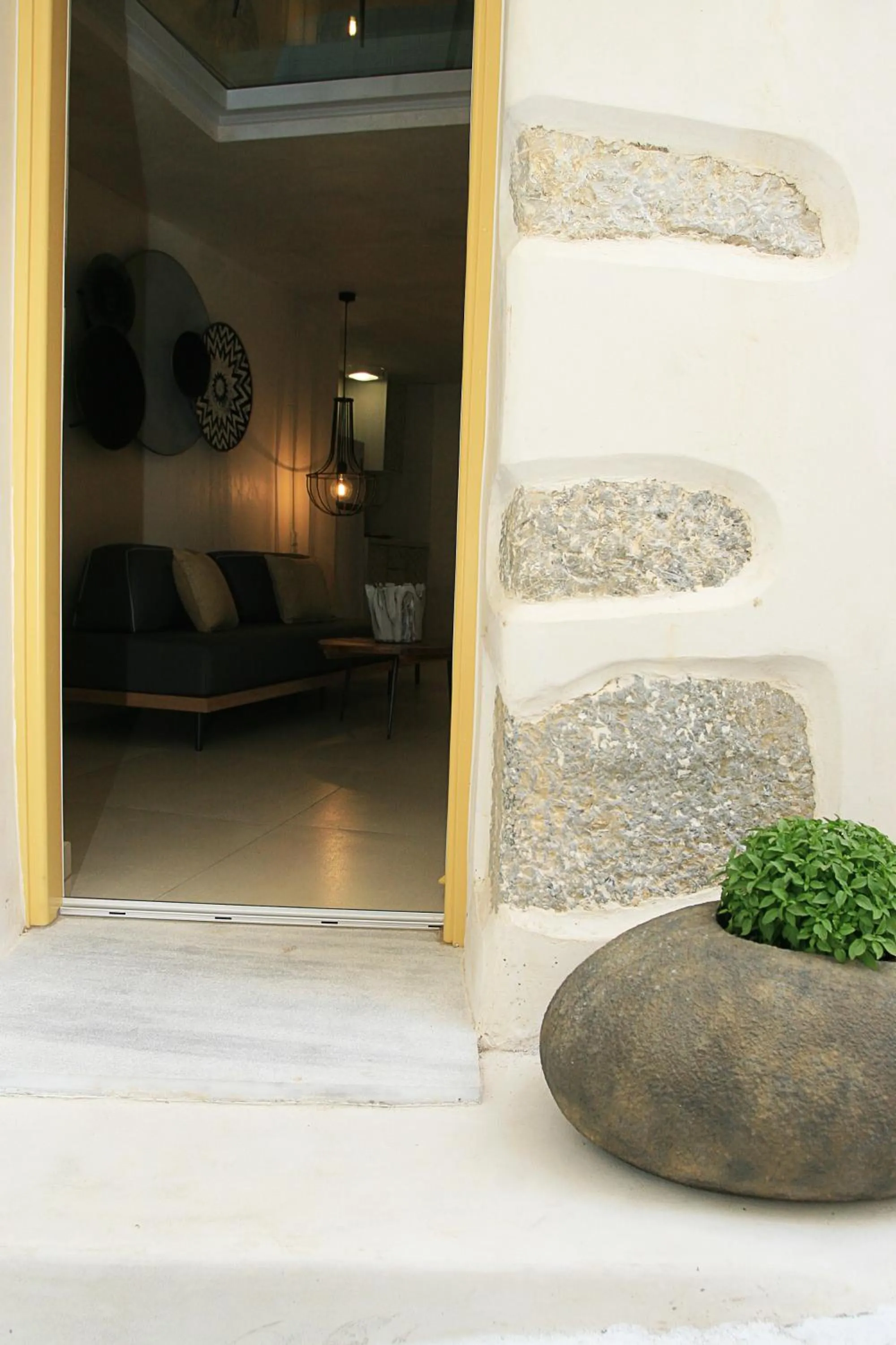 Facade/entrance in Esperia Luxury Suites