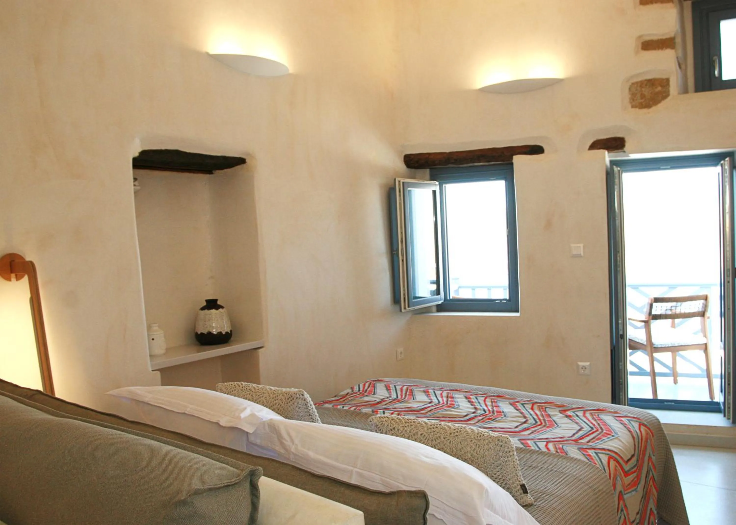 Bedroom, Bed in Esperia Luxury Suites
