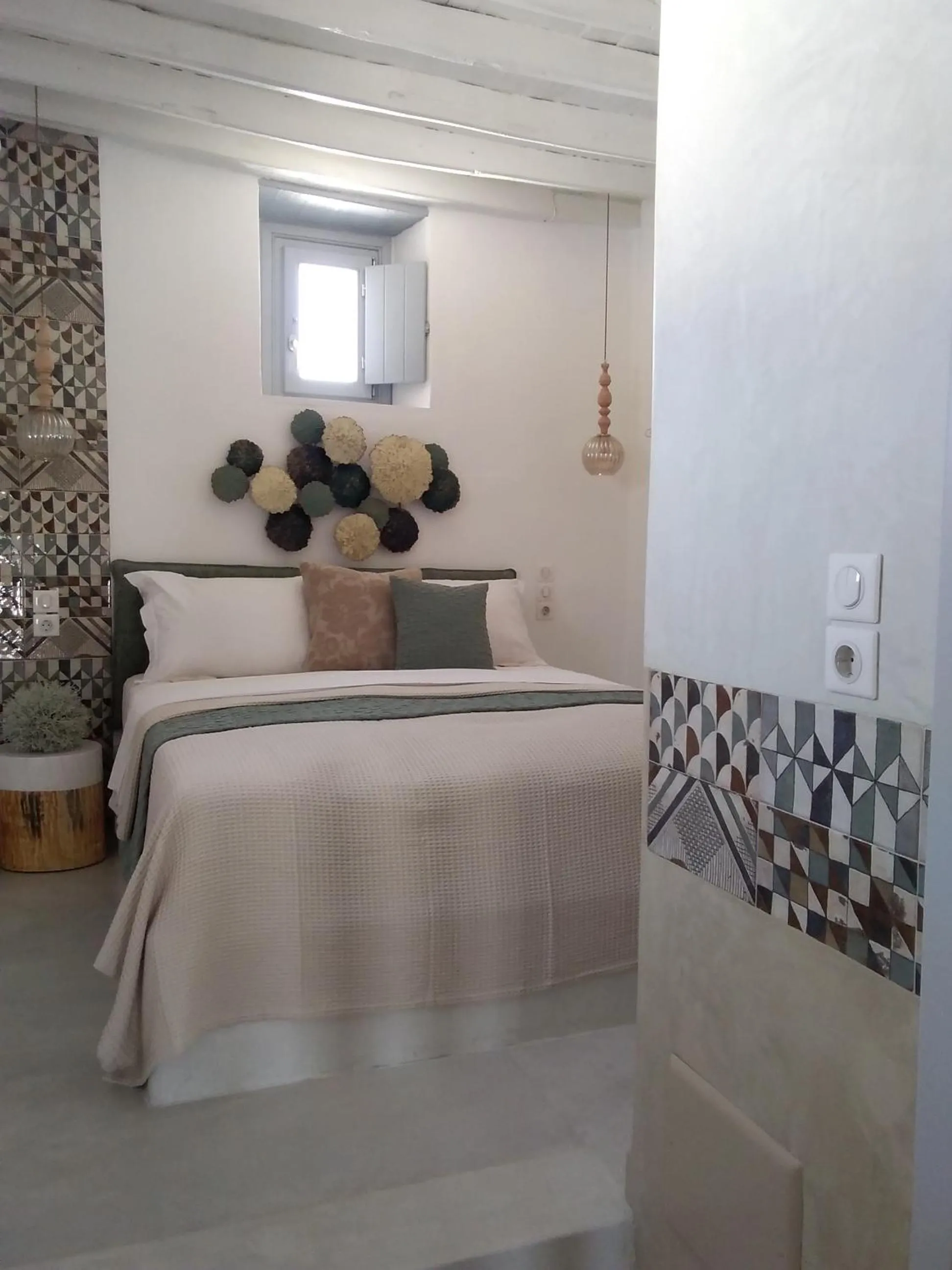 Bedroom, Bed in Esperia Luxury Suites