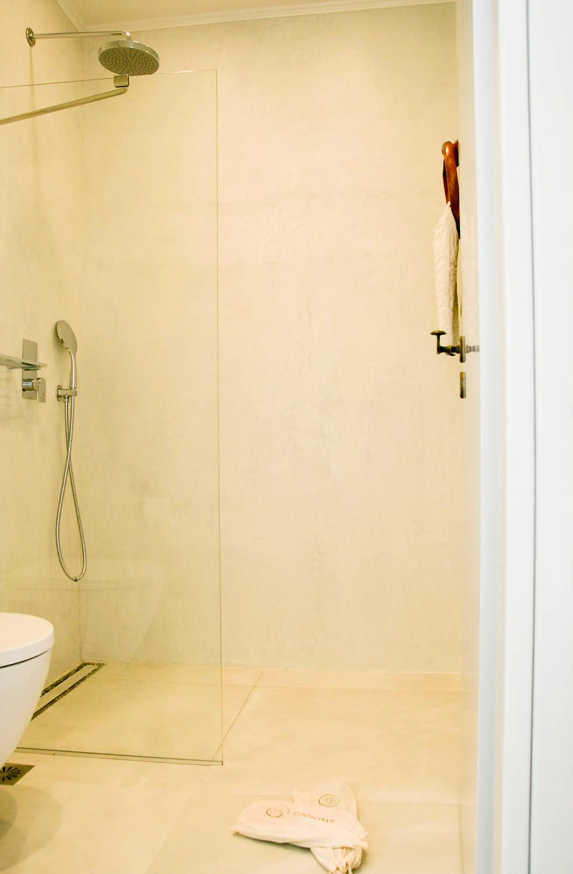 Bathroom in Esperia Luxury Suites