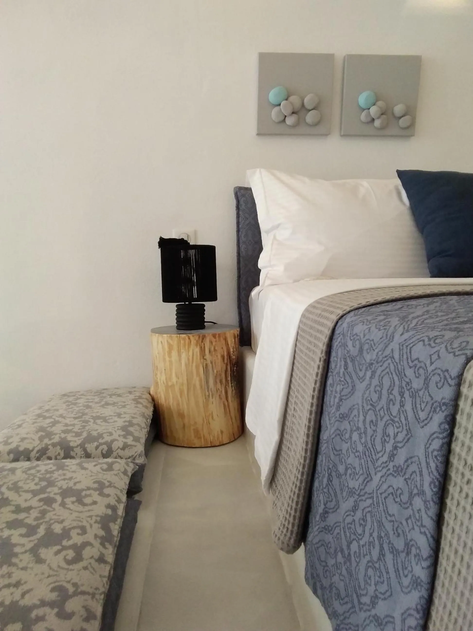 Bedroom, Bed in Esperia Luxury Suites