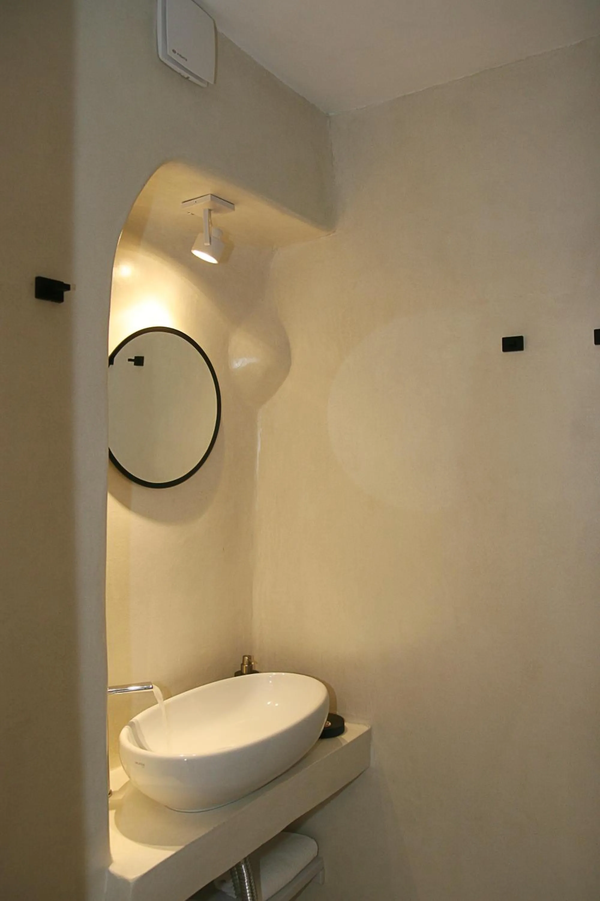 Bathroom in Esperia Luxury Suites