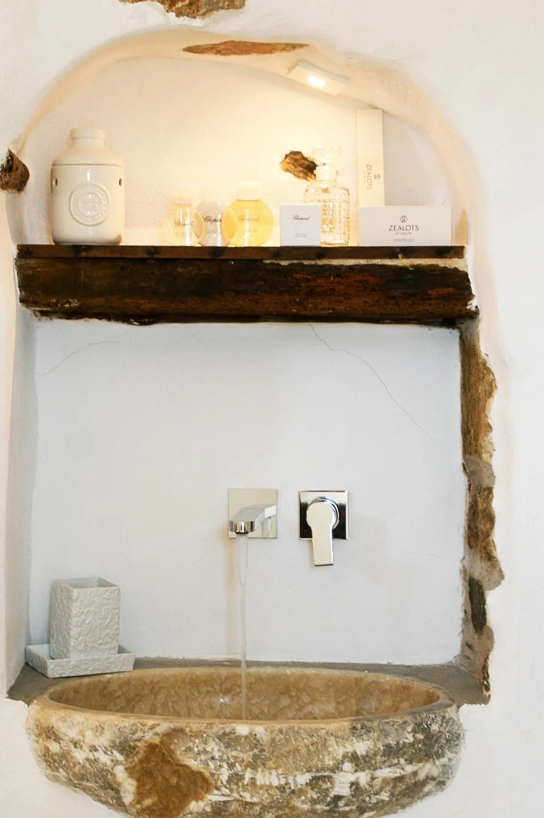Bathroom in Esperia Luxury Suites